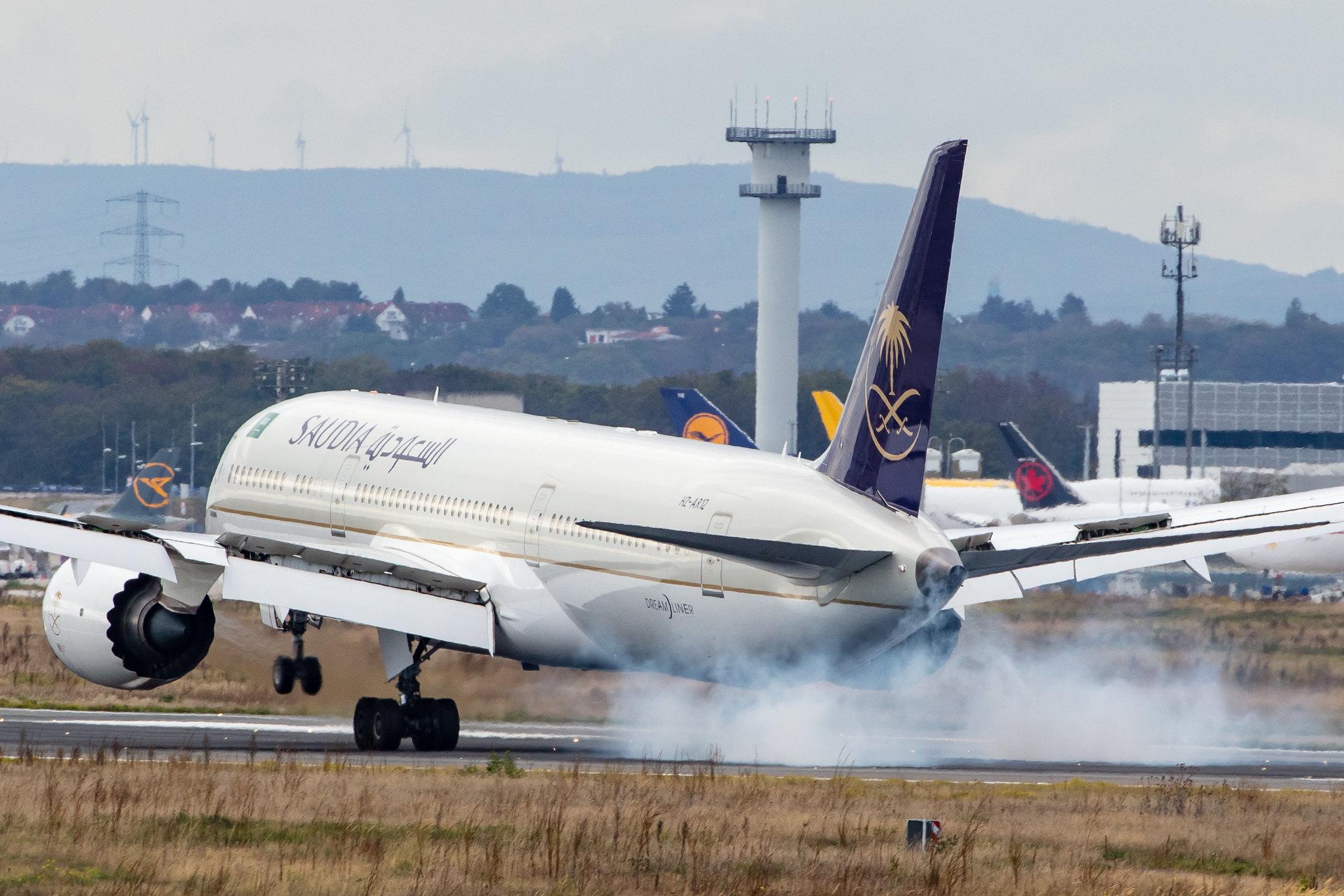 Frankfurt Airport: Saudia (SV / SVA) |  Boeing 787-9 Dreamliner B789 | HZ-AR12 | MSN 40046