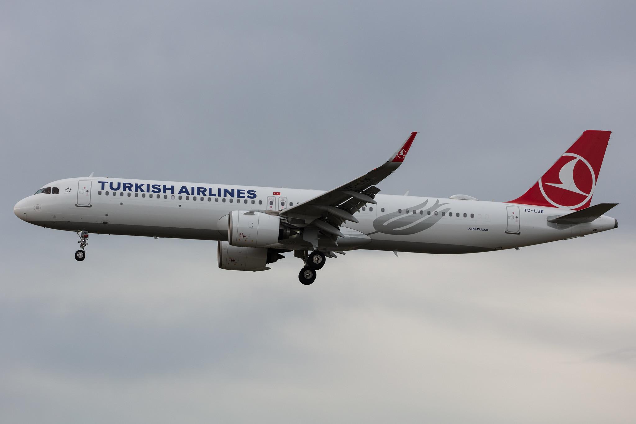 Frankfurt Airport: Turkish Airlines (TK / THY) |  Airbus A321-271NX A21N | TC-LSK | MSN 9082