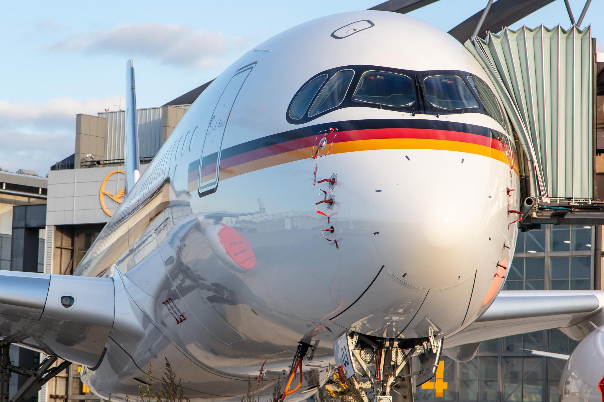 Hamburg Airport: Hamburg Airport: German Air Force (/ GAF) | Airbus A350-941 A359 | D-AGAF (10+03) | MSN 416