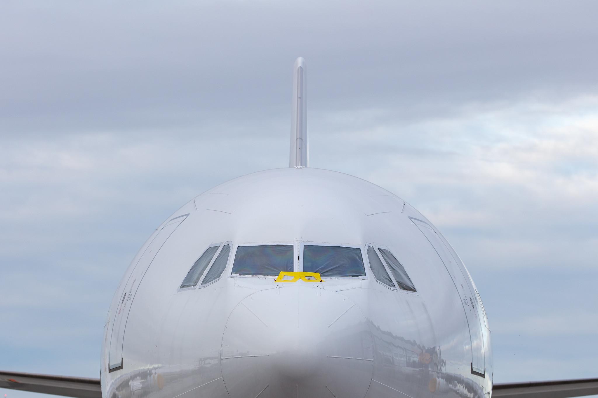 Hamburg Airport: Kingdom of Swaziland |  Airbus A340-313 A343 | 3DC-SDF | MSN 0406