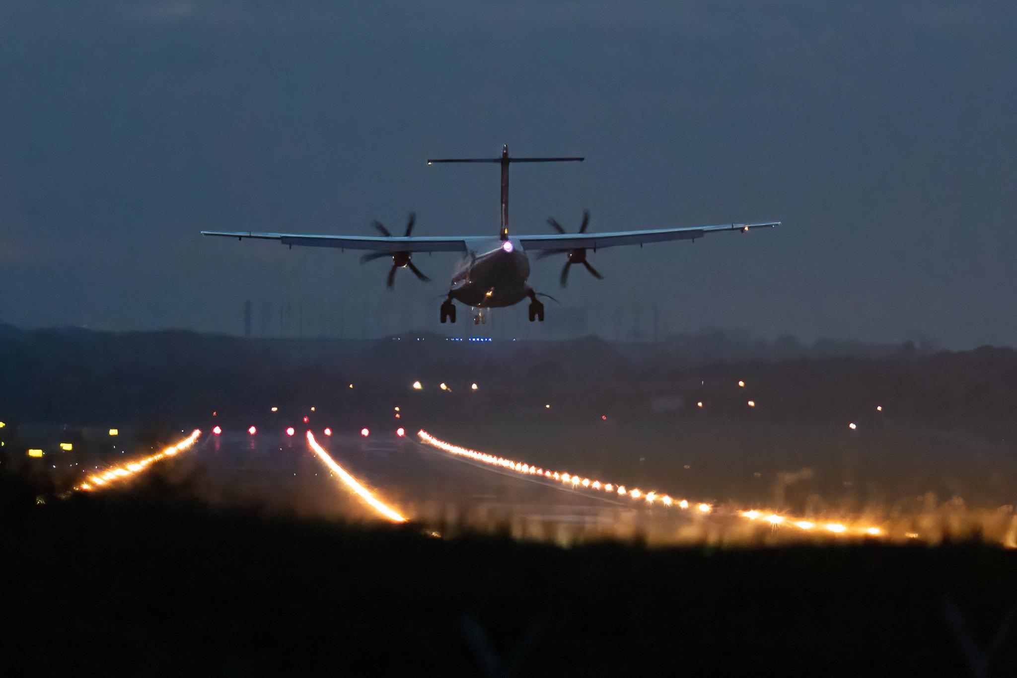 Hamburg Airport: SAS (SK / SAS) | Operator: Xfly |  ATR 72-600 AT76 | ES-ATF | MSN 1131
