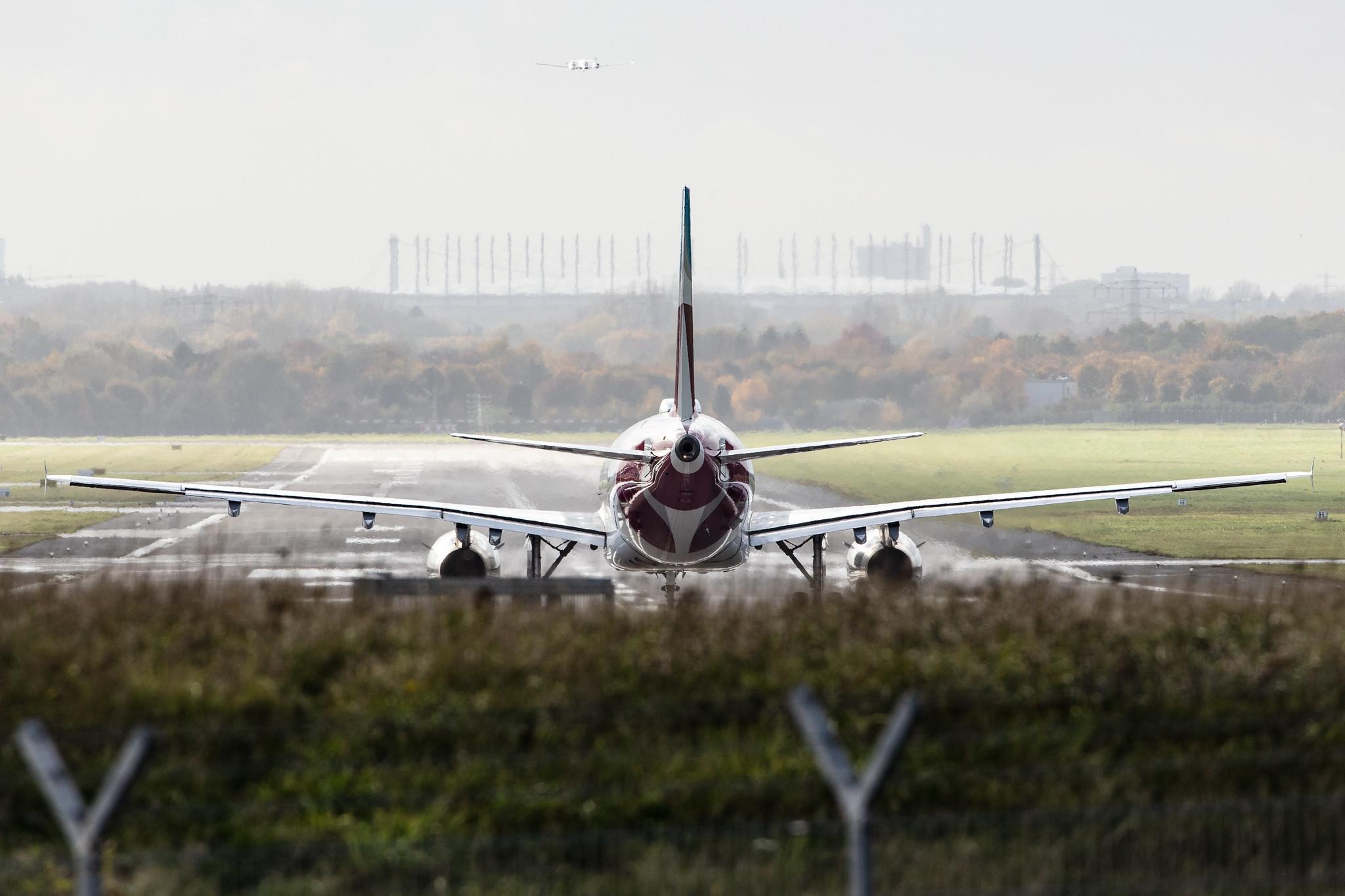 Hamburg Airport: Eurowings (EW / EWG) | Operator: Eurowings Europe |  Airbus A319-132 A319 | D-AGWH | MSN 3352