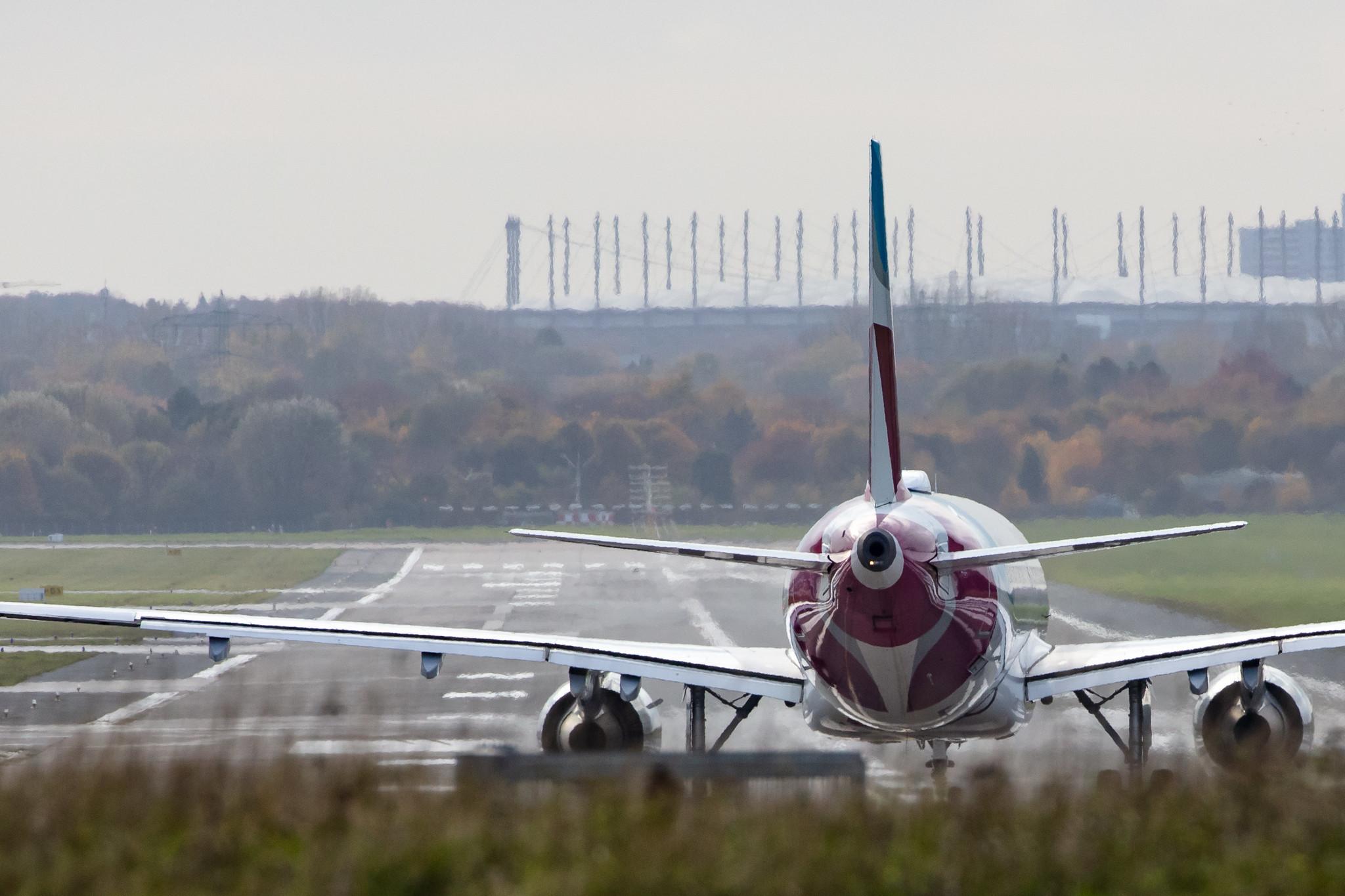 Hamburg Airport: Eurowings (EW / EWG) |  Airbus A320-214 A320 | D-AIZS | MSN 5557