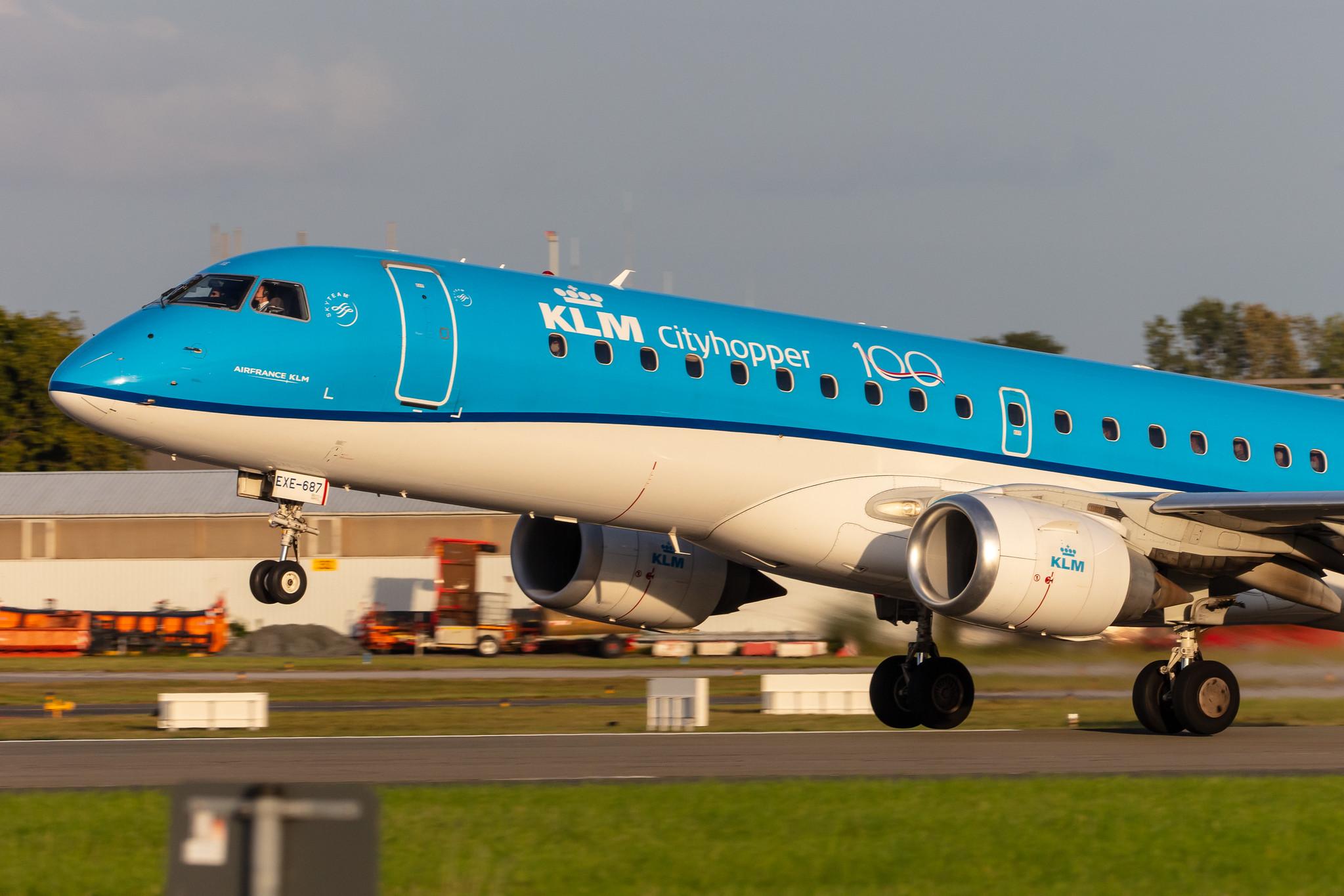 Hamburg Airport: KLM (KL / KLM) | Operator: KLM Cityhopper |  Embraer E190STD E190 | PH-EXE | MSN 19000687