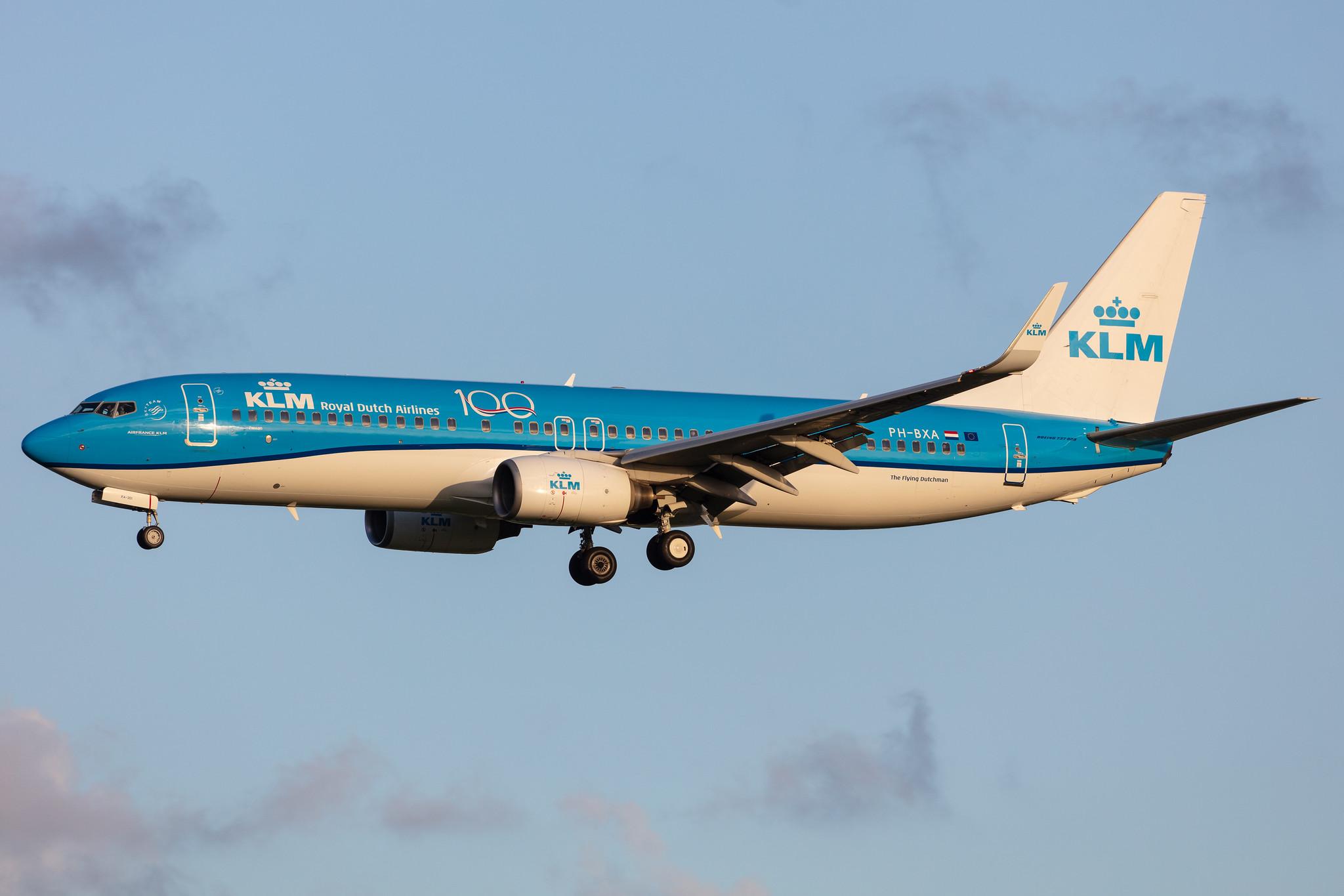 Amsterdam Airport Schiphol: KLM (KL / KLM) |  Boeing 737-8K2 B738 | PH-BXA | MSN 29131
