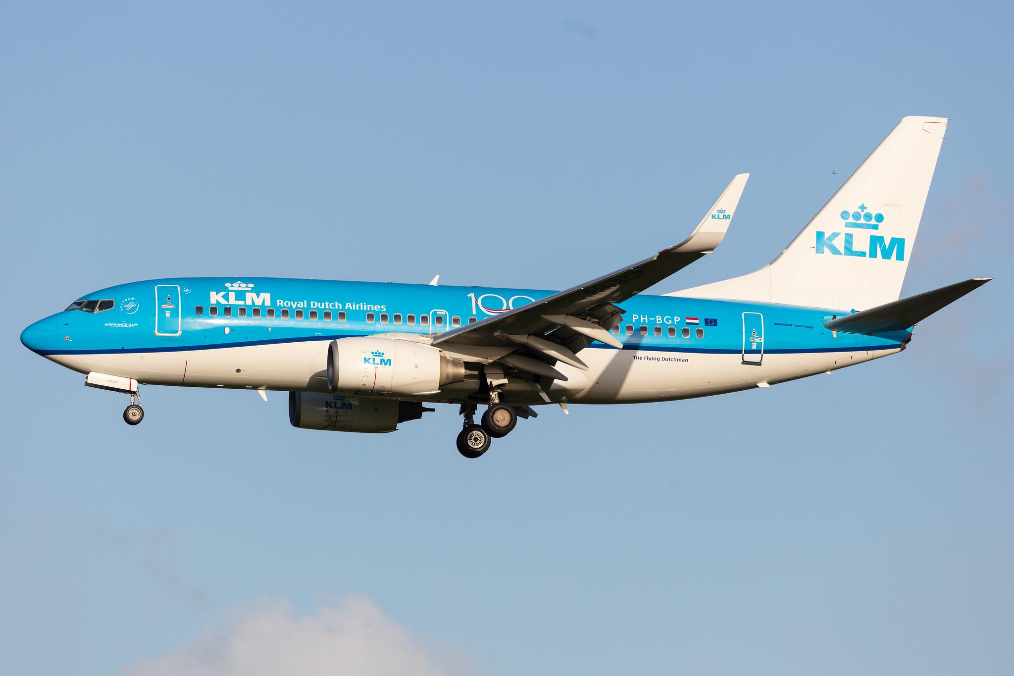 Amsterdam Airport Schiphol: KLM (KL / KLM) |  Boeing 737-7K2 B737 | PH-BGP | MSN 38127
