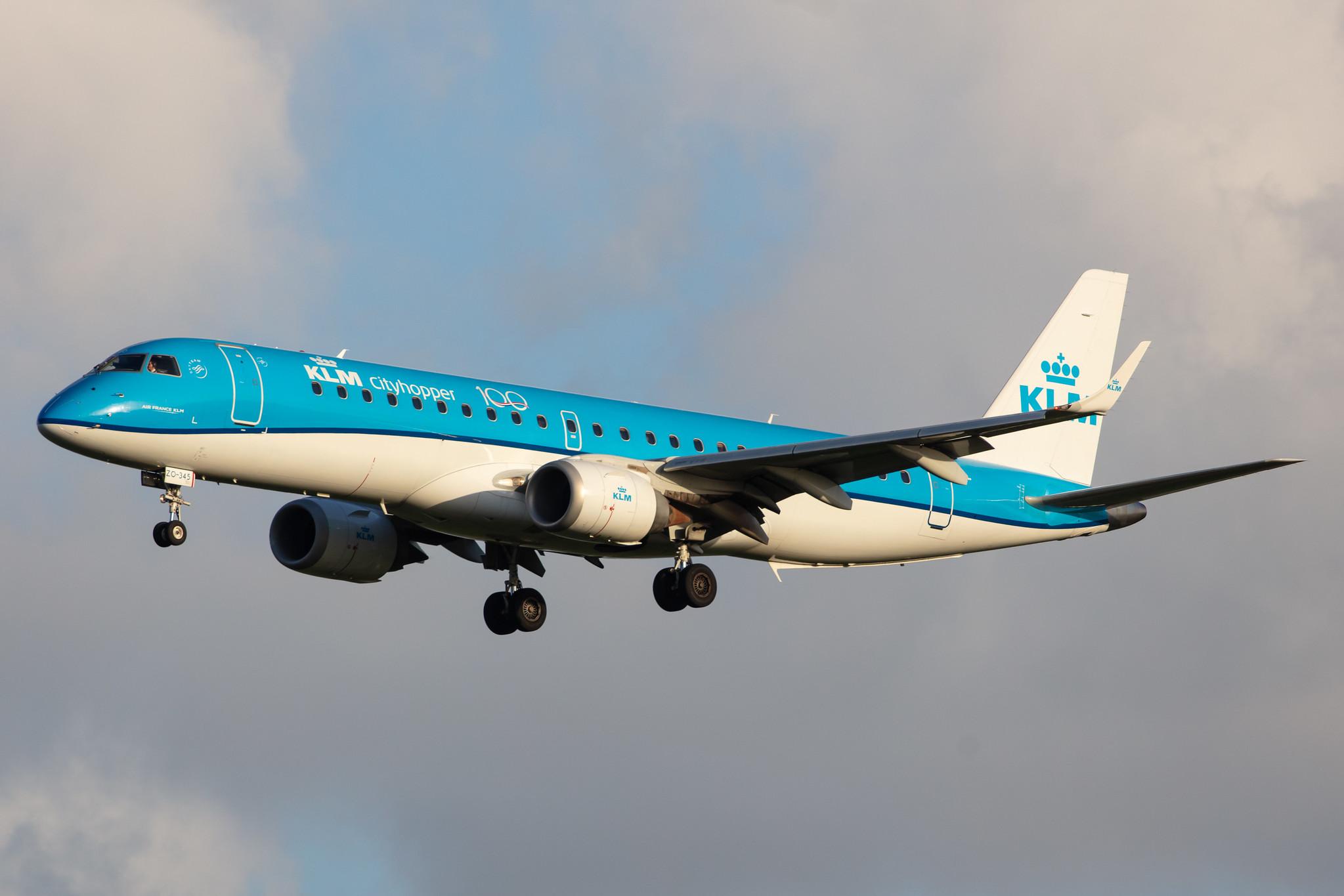 Amsterdam Airport Schiphol: KLM (KL / KLM) | Operator: KLM Cityhopper |  Embraer E190STD E190 | PH-EZO | MSN 19000345