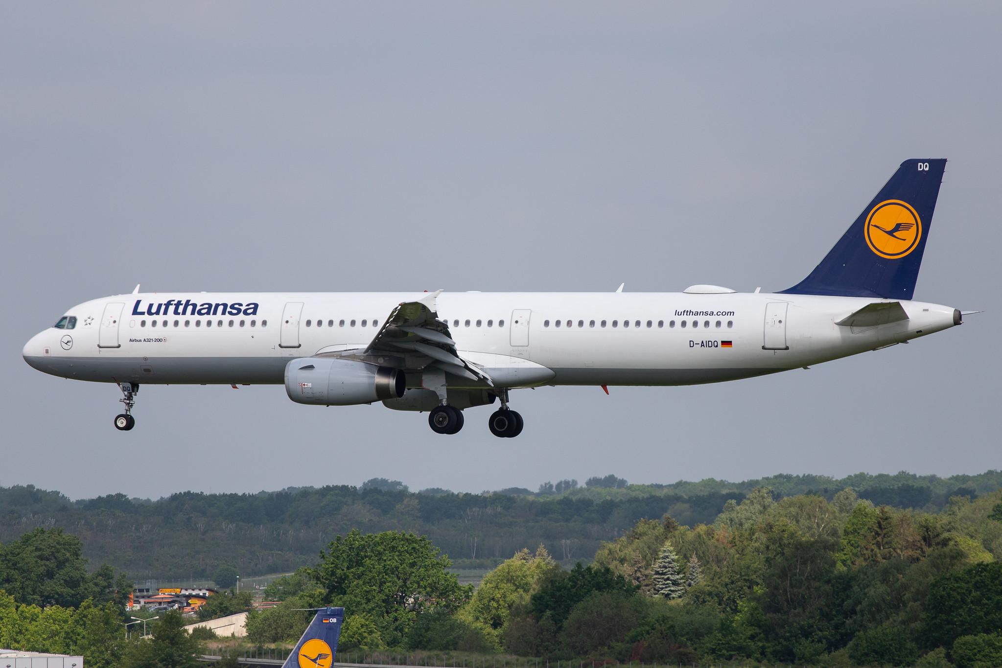 Hamburg Airport: Lufthansa (LH / DLH) |  Airbus A321-231 A321 | D-AIDQ | MSN 5028