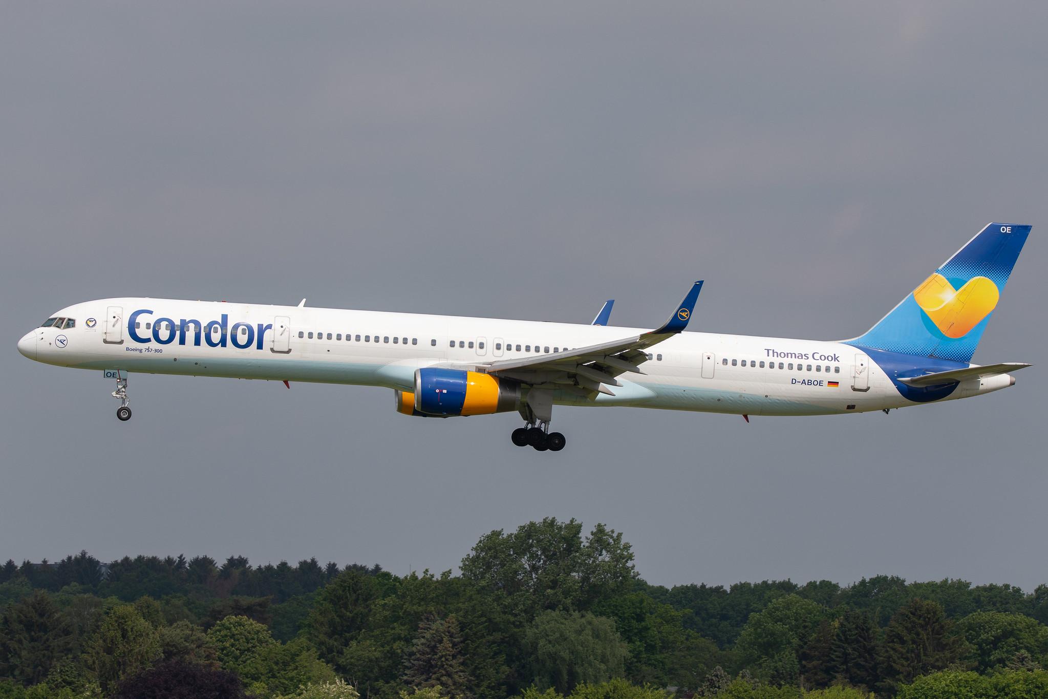 Hamburg Airport: Condor (DE / CFG) |  Boeing 757-330 B753 | D-ABOE | MSN 29012