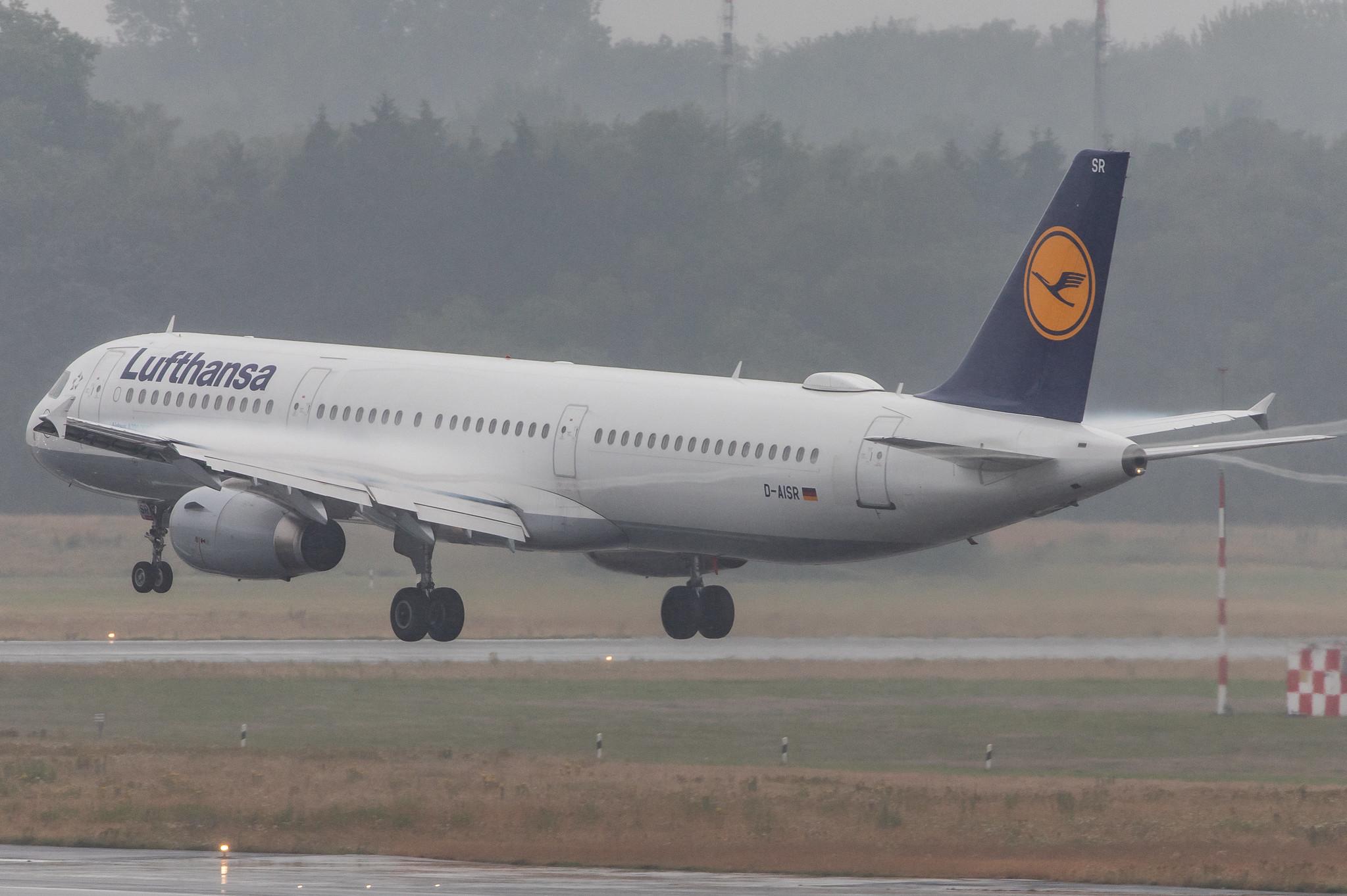 Hamburg Airport: Lufthansa (LH / DLH) |  Airbus A321-231 A321 | D-AISR | MSN 3987