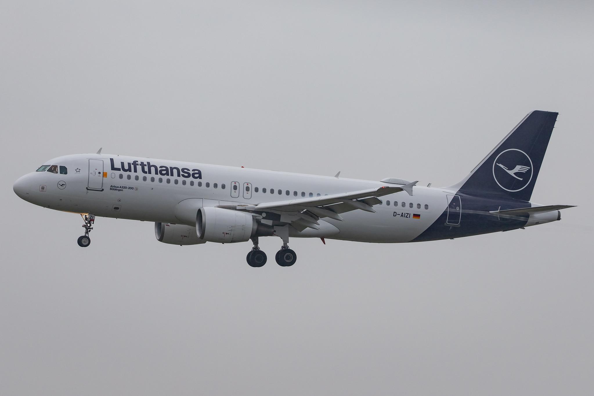 Hamburg Airport: Lufthansa (LH / DLH) |  Airbus A320-214 A320 | D-AIZI | MSN 4398