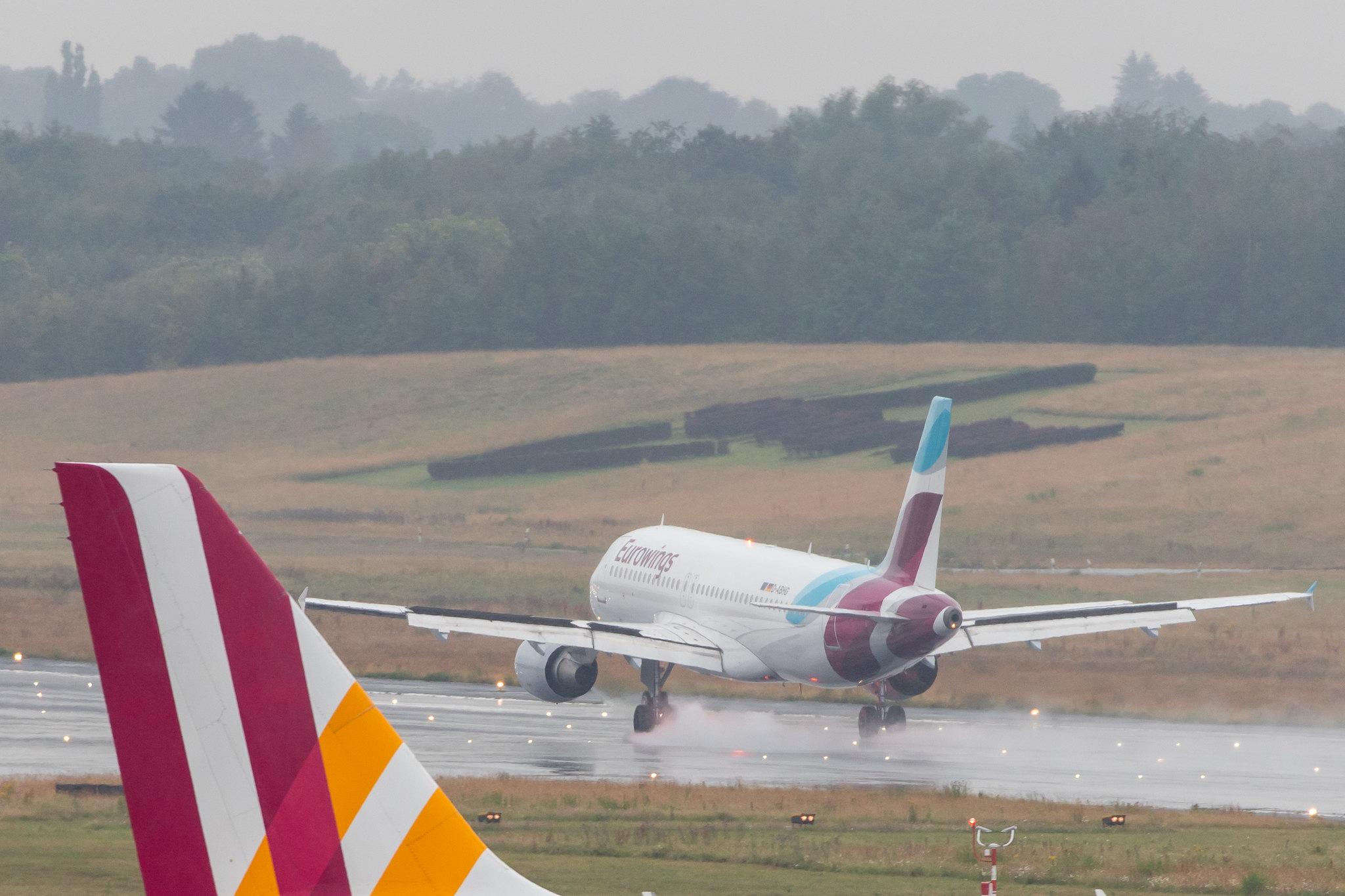 Hamburg Airport: Eurowings (EW / EWG) | Operator: Germanwings |  Airbus A320-211 A320 | D-AIQM | MSN 0268