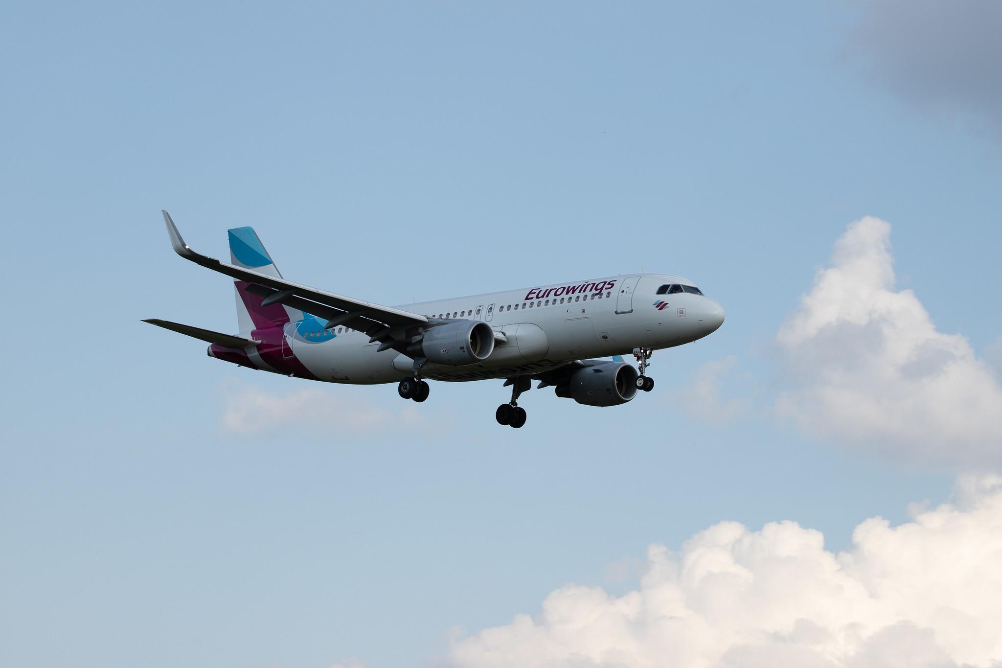 Hamburg Airport: Eurowings (EW / EWG) |  Airbus A320-214 A320 | D-AEWQ | MSN 7398