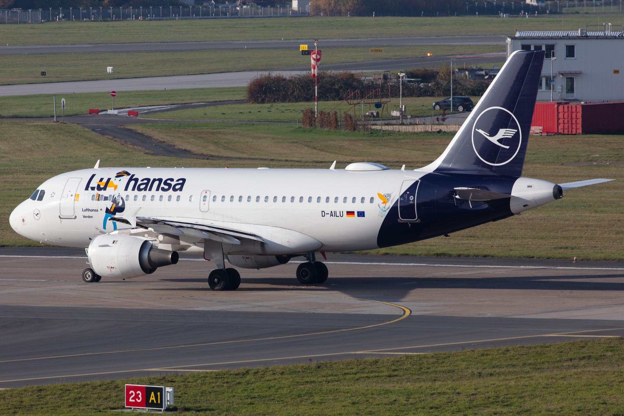 Hamburg Airport: Lufthansa (LH / DLH) |  Livery: Lu Sticker |  Airbus A319-114 A319 | D-AILU | MSN 0744