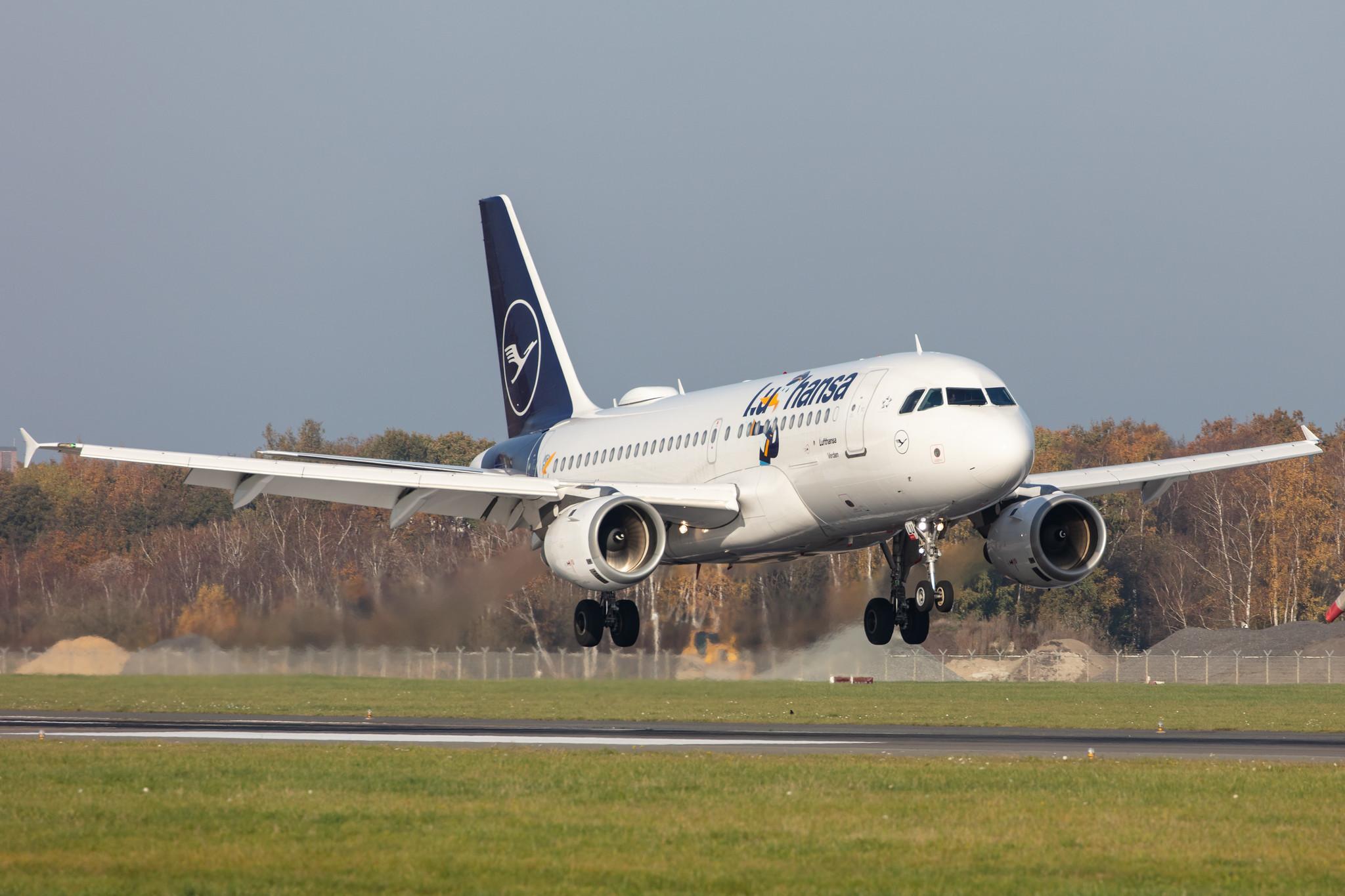 Hamburg Airport: Lufthansa (LH / DLH) |  Livery: Lu Sticker |  Airbus A319-114 A319 | D-AILU | MSN 0744