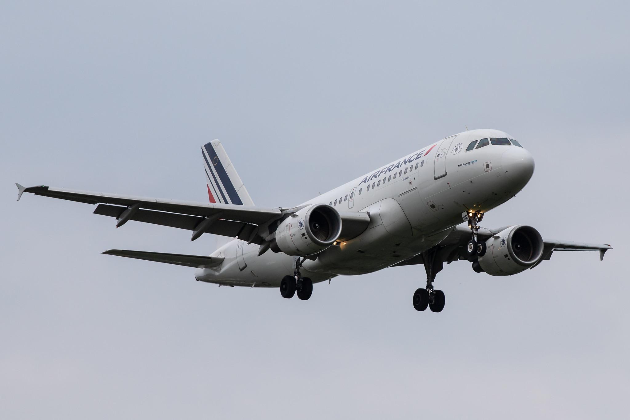 Hamburg Airport: Air France (AF / AFR) |  Airbus A319-111 A319 | F-GRHR | MSN 1415