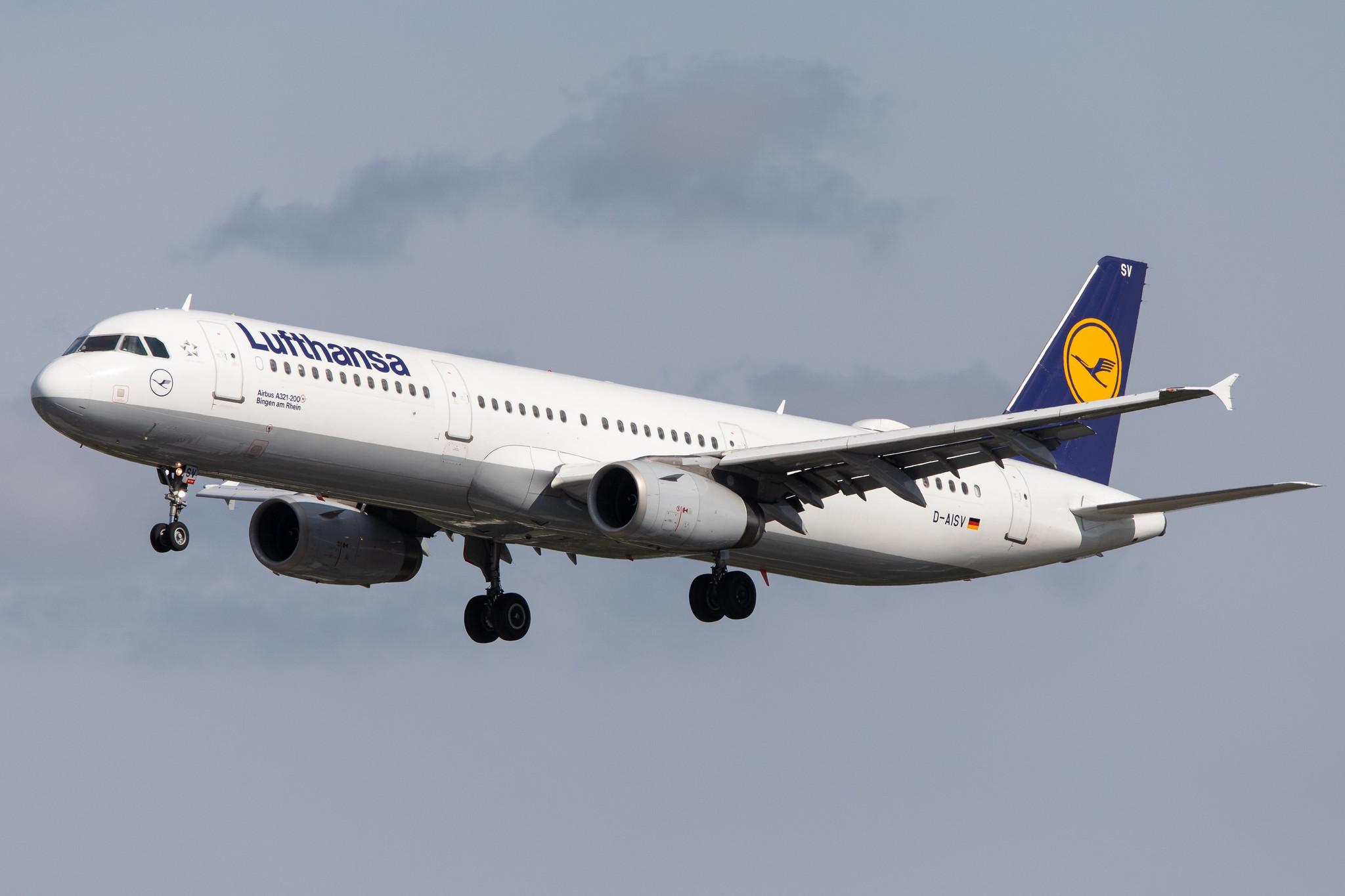 Hamburg Airport: Lufthansa (LH / DLH) |  Airbus A321-231 A321 | D-AISV | MSN 4050