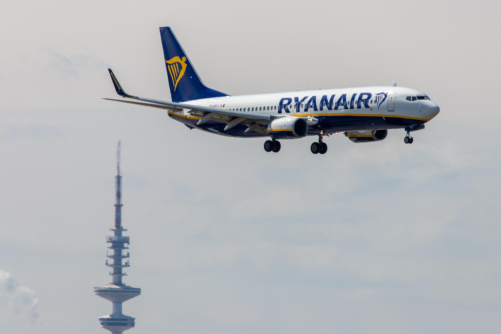 Hamburg Airport: Ryanair (FR / RYR) |  Boeing 737-8AS B738 | EI-EFJ | MSN 37536