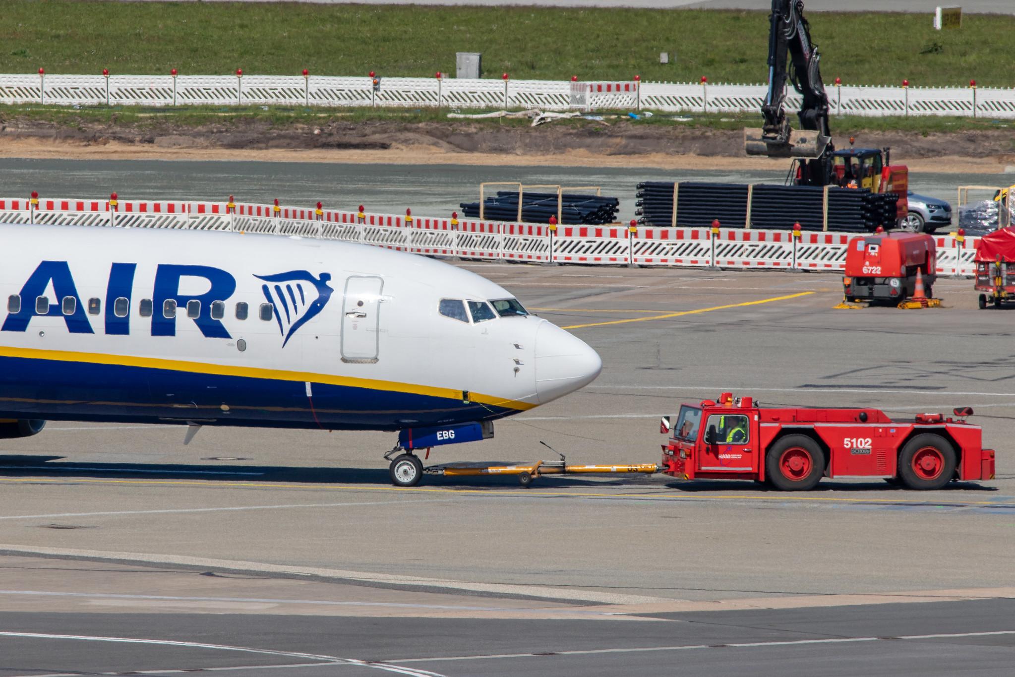 Hamburg Airport: Ryanair (FR / RYR) |  Boeing 737-8AS B738 | EI-EBG | MSN 37525