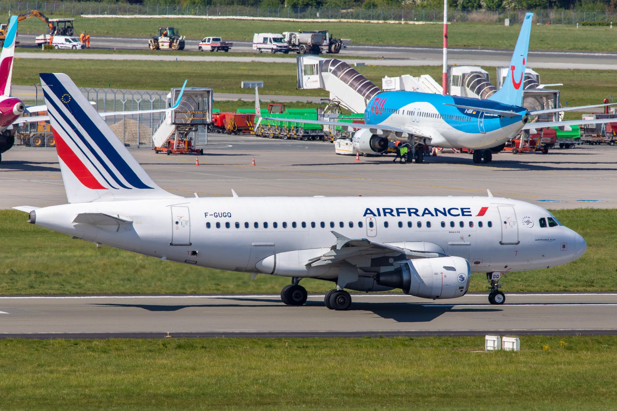 Hamburg Airport: Air France (AF / AFR) |  Airbus A318-111 A318 | F-GUGQ | MSN 2972