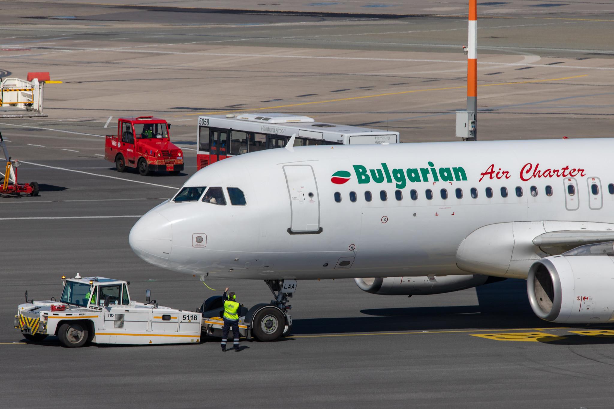 Hamburg Airport: Bulgarian Air Charter (1T / BUC) |  Airbus A320-231 A320 | LZ-LAA | MSN 0256