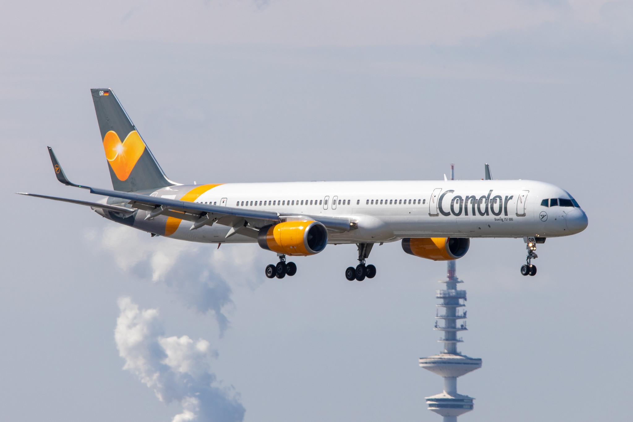 Hamburg Airport: Condor (DE / CFG) |  Boeing 757-3CQ B753 | D-ABOR | MSN 32242