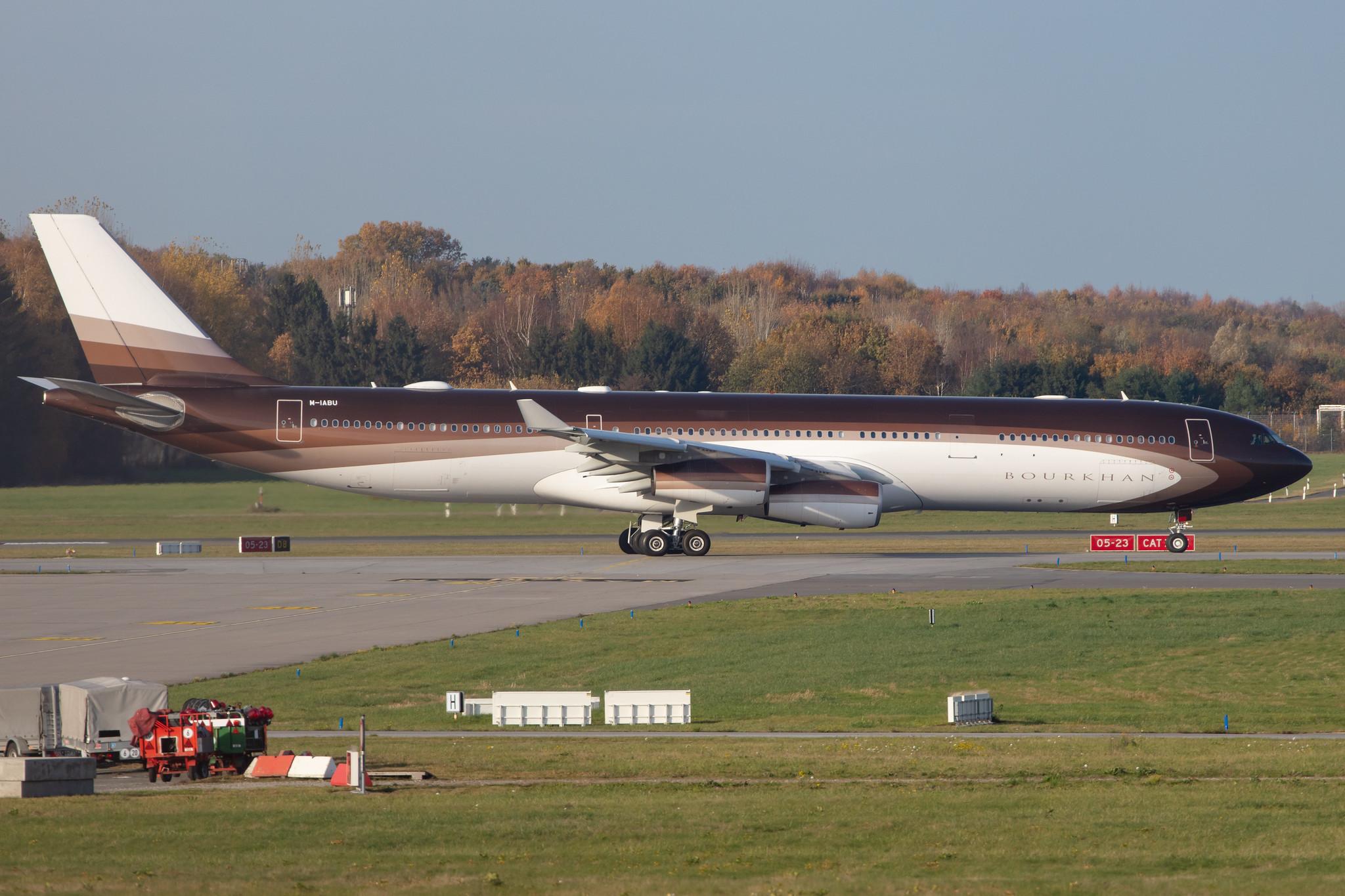 Hamburg Airport: Klaret Aviation |  Airbus A340-313 A343 | M-IABU | MSN 0955
