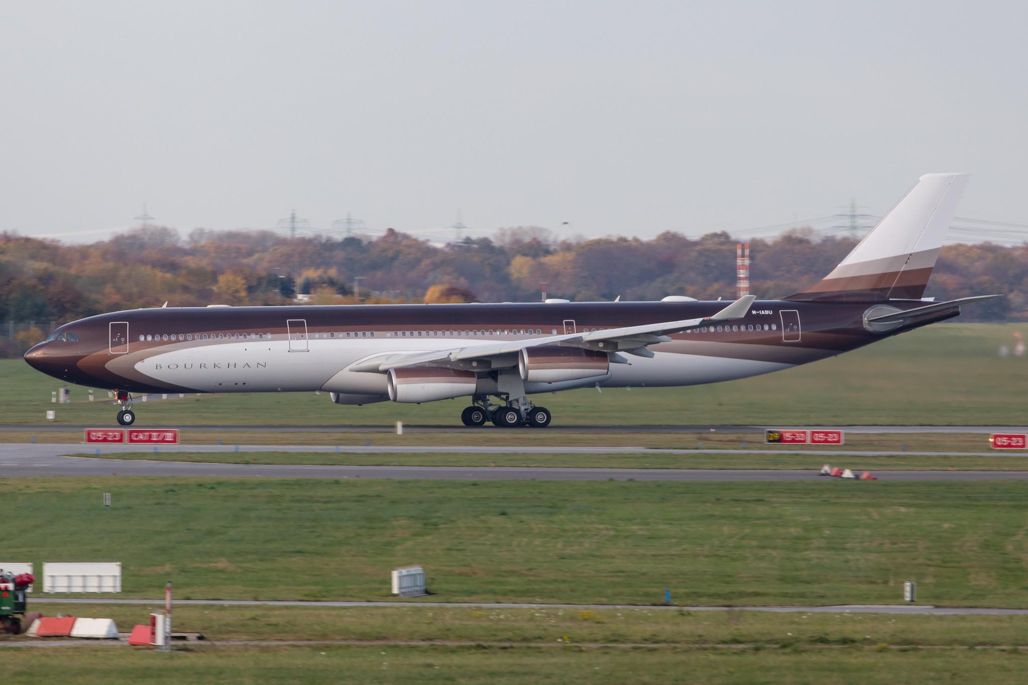 Hamburg Airport: Klaret Aviation |  Airbus A340-313 A343 | M-IABU | MSN 0955