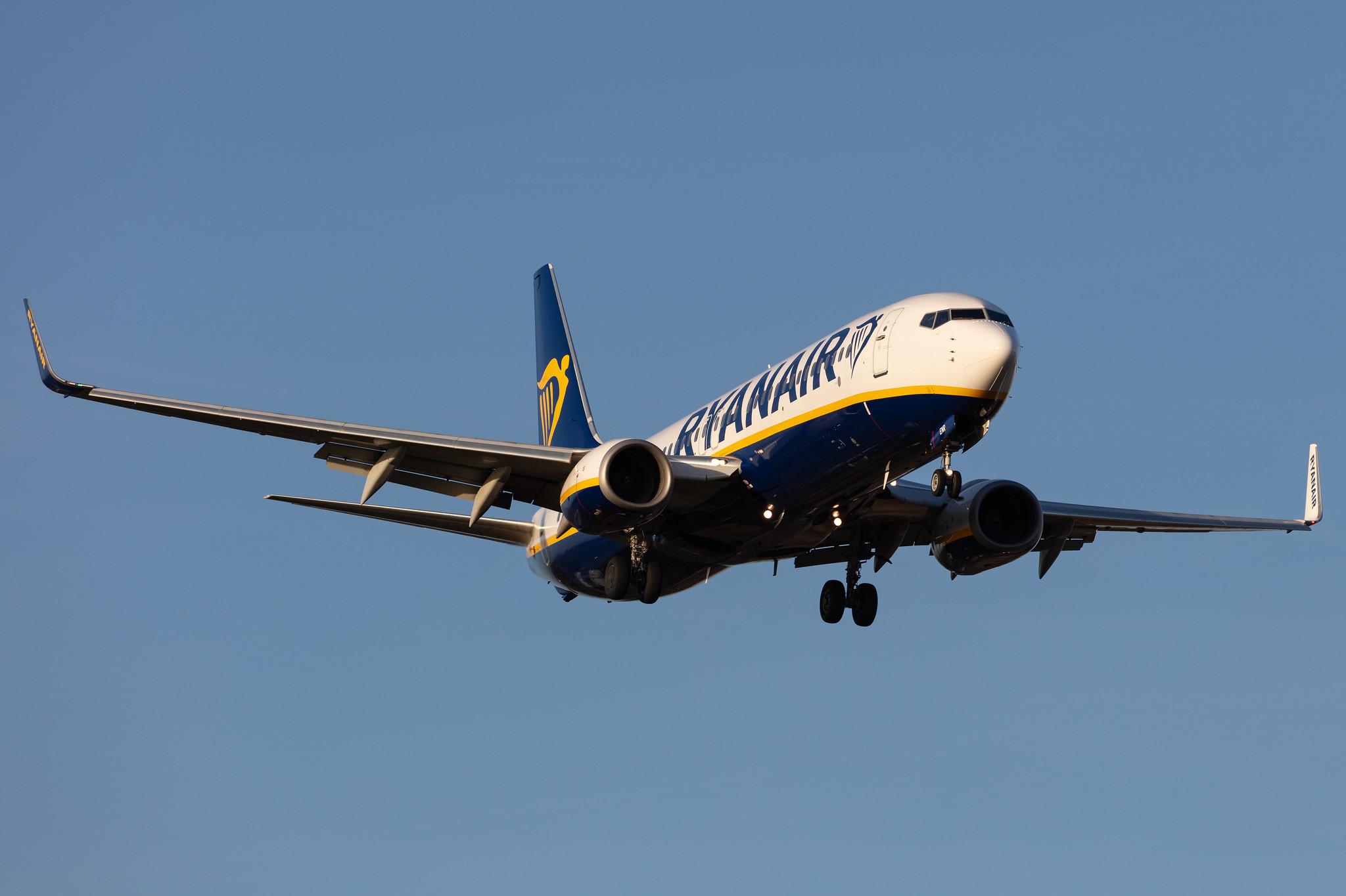Hamburg Airport: Ryanair (FR / RYR) |  Boeing 737-8AS B738 | EI-ENR | MSN 35041