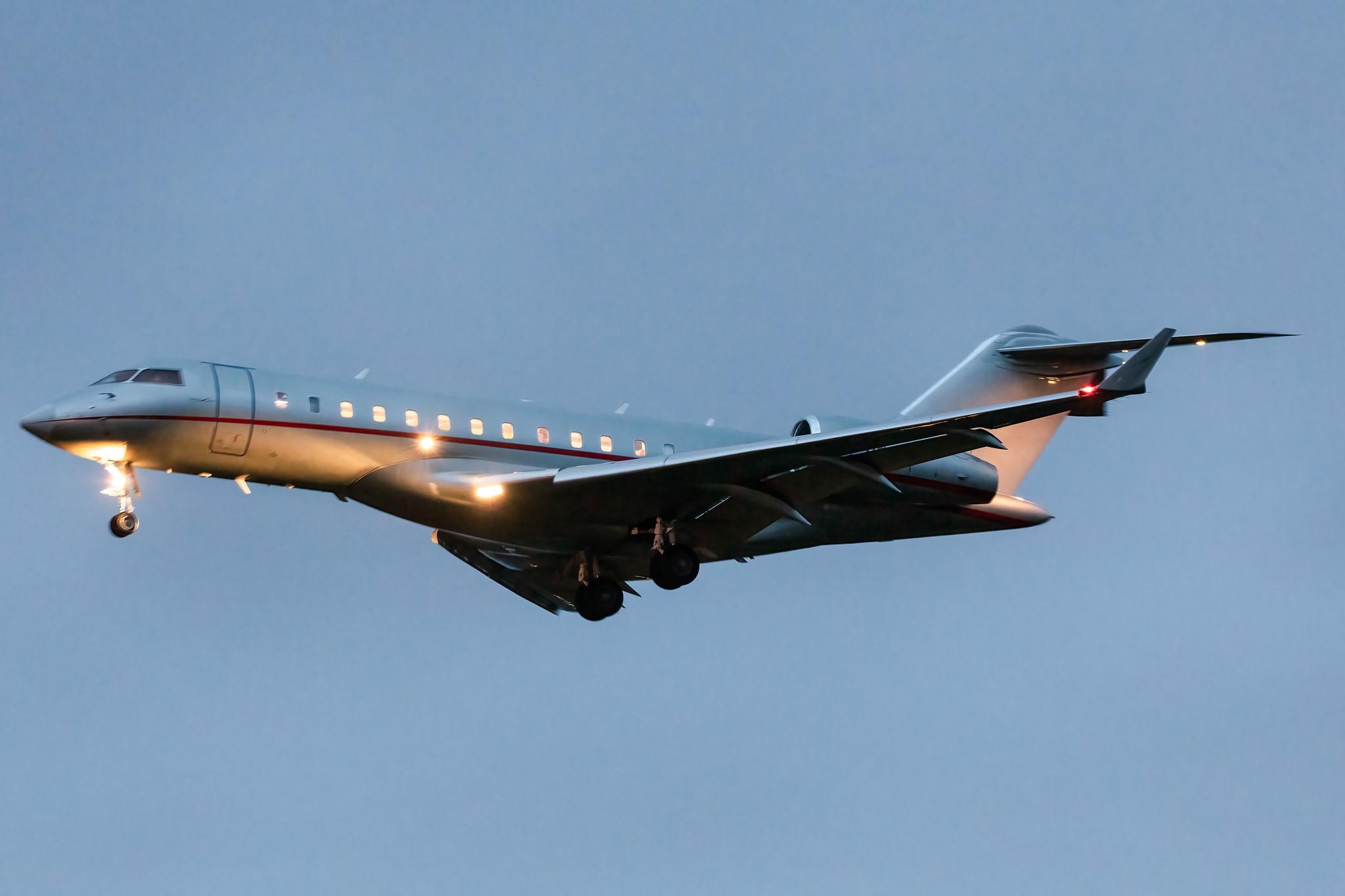 Hamburg Airport: VistaJet Malta (/ VJT) | Operator: VistaJet |  Bombardier Global 6000 GLEX | 9H-VJH | MSN 9585