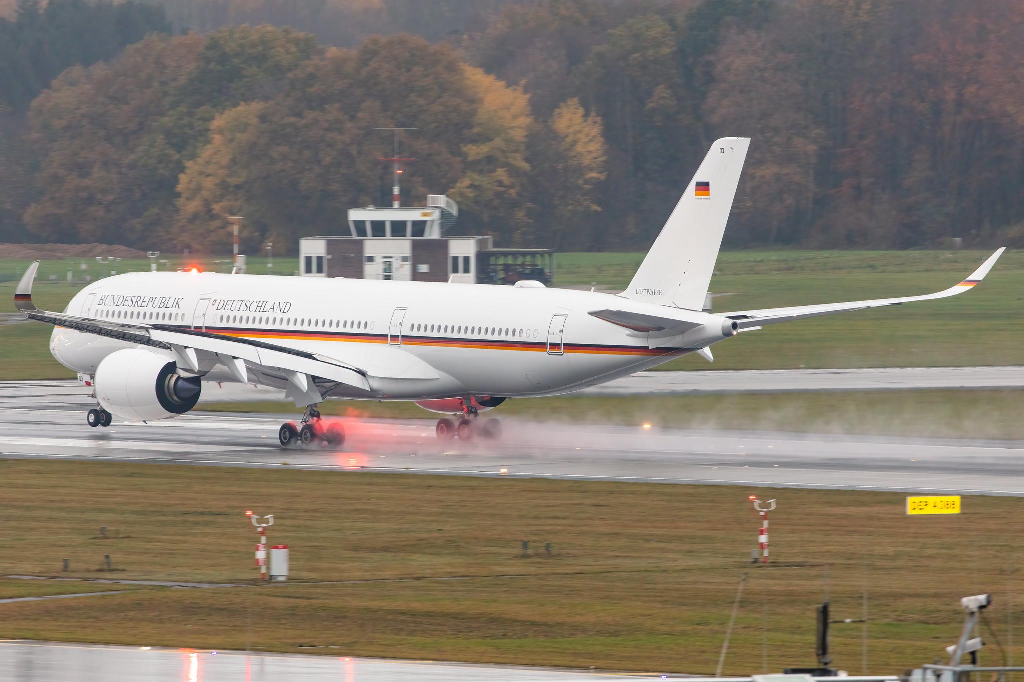 Hamburg Airport: German Air Force (/ GAF) |  Airbus A350-941 A359 | 10+03 | MSN 416