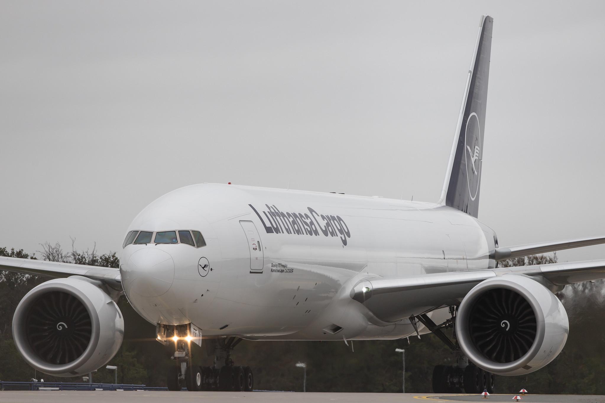 Frankfurt Airport: Lufthansa Cargo (/ GEC) |  Boeing 777-FBT B77L | D-ALFF | MSN 66089