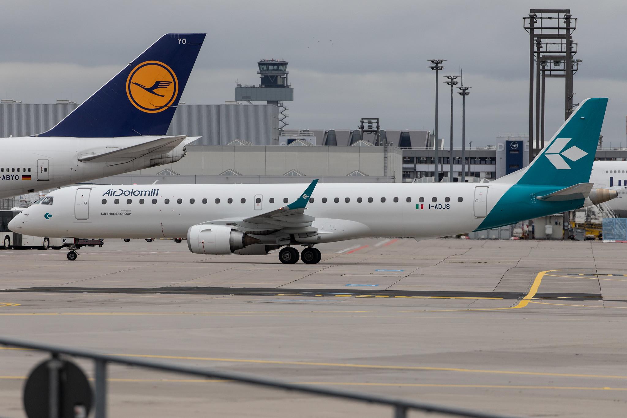 Frankfurt Airport: Air Dolomiti (EN / DLA) |  Embraer E195LR E195 | I-ADJS | MSN 19000597