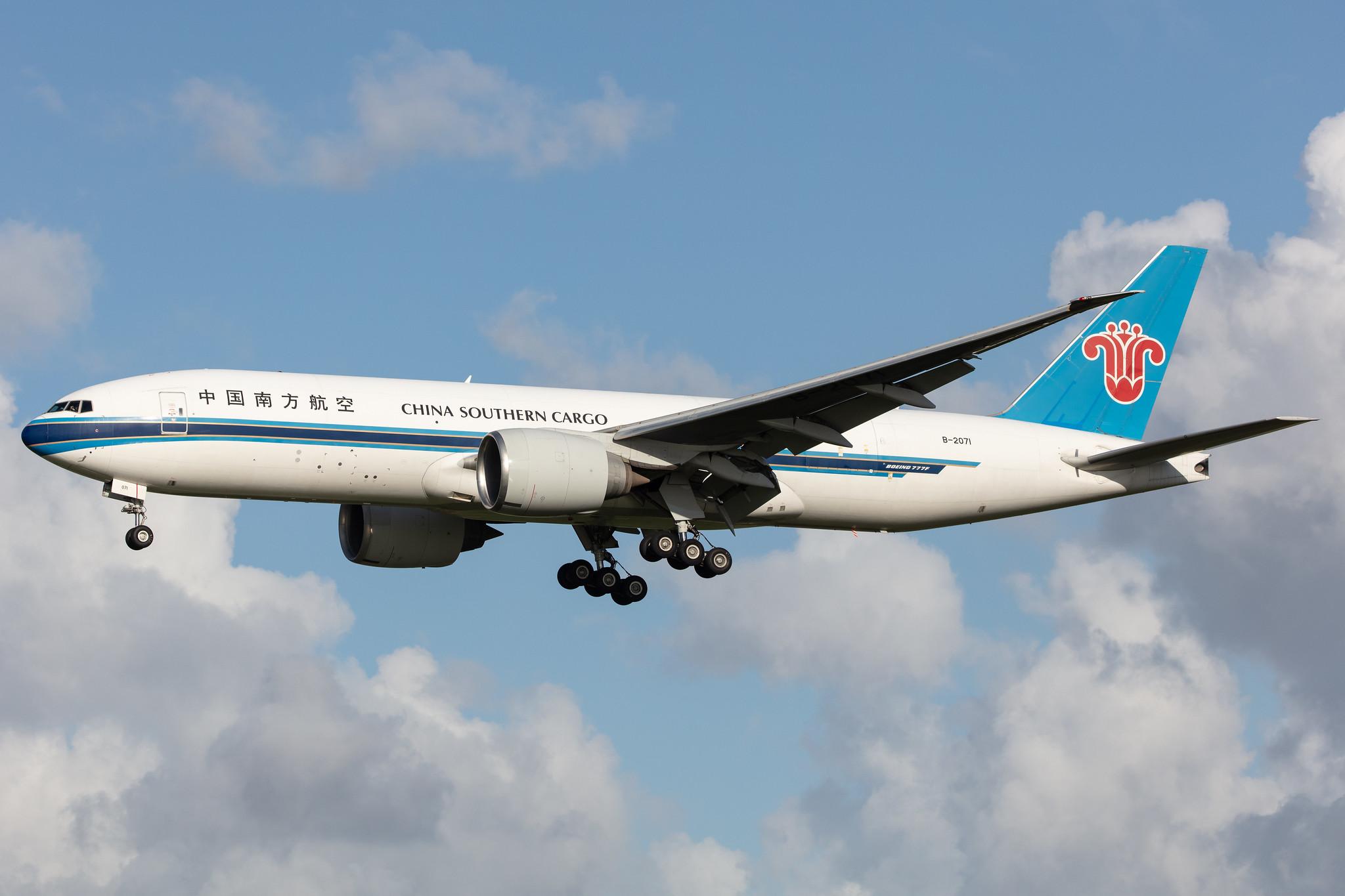 Amsterdam Airport Schiphol: China Southern Cargo (CZ / CSN) | Operator: China Southern Airlines |  Boeing 777-F1B B77L | B-2071 | MSN 37309