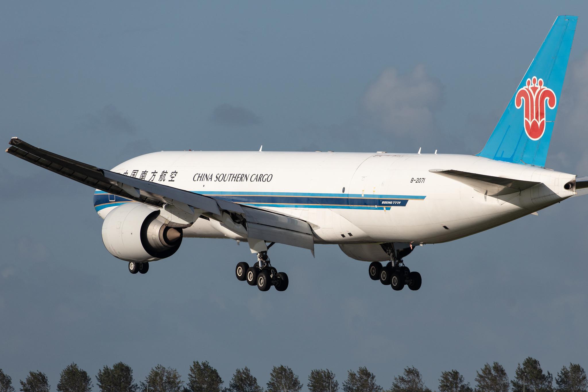 Amsterdam Airport Schiphol: China Southern Cargo (CZ / CSN) | Operator: China Southern Airlines |  Boeing 777-F1B B77L | B-2071 | MSN 37309