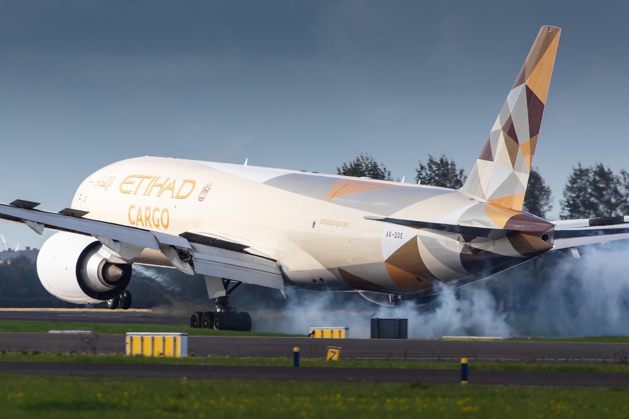 Amsterdam Airport Schiphol: Etihad Cargo (EY / ETD) | Operator: Etihad Airways |  Boeing 777-FFX B77L | A6-DDE | MSN 62745