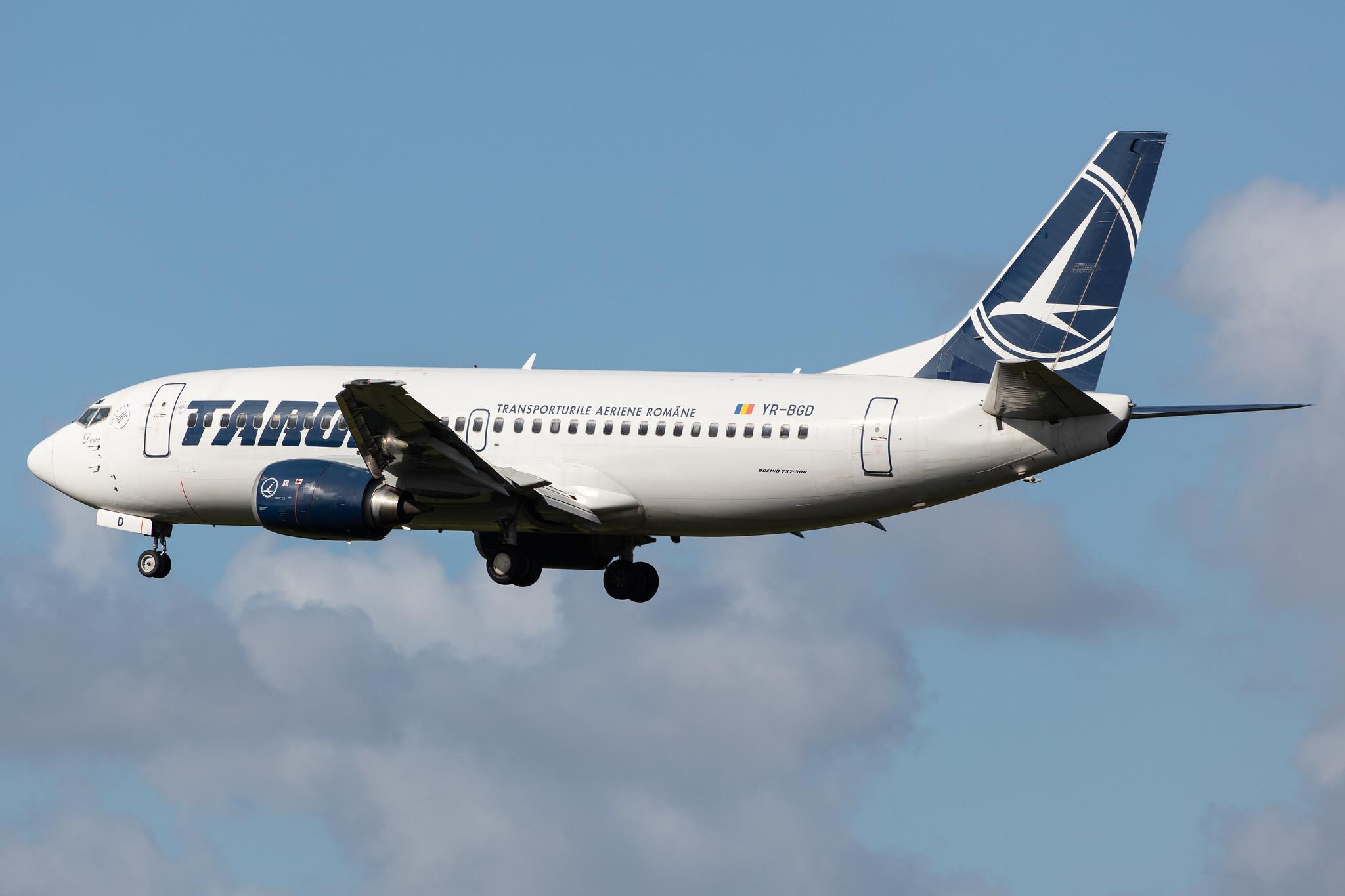 Amsterdam Airport Schiphol: Tarom (RO / ROT) |  Boeing 737-38J B733 | YR-BGD | MSN 27182