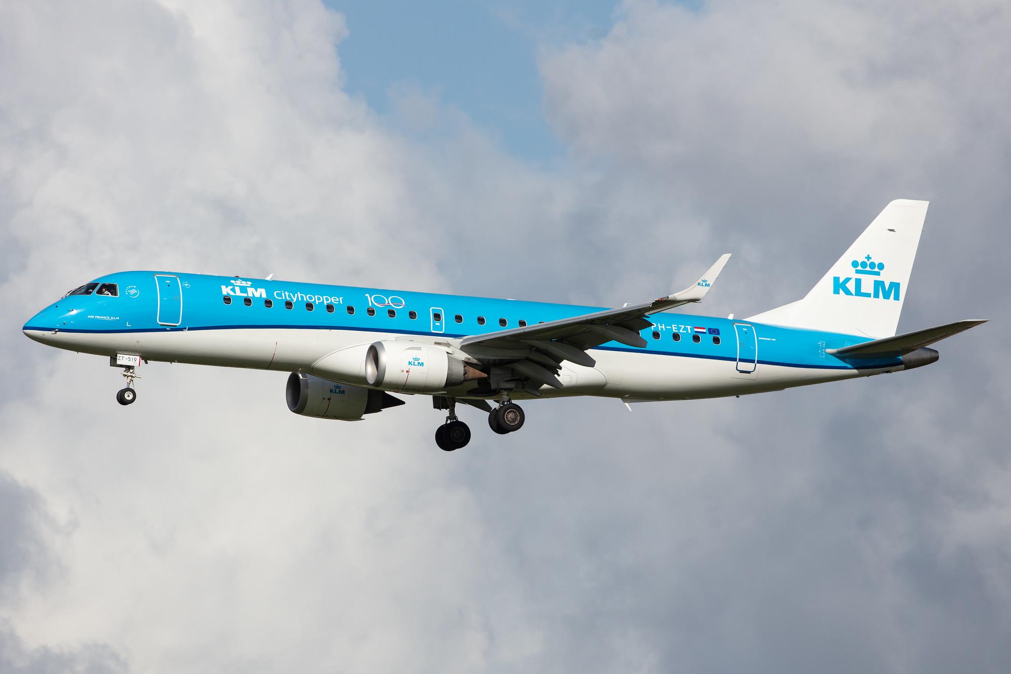 Amsterdam Airport Schiphol: KLM (KL / KLM) | Operator: KLM Cityhopper |  Embraer E190STD E190 | PH-EZT | MSN 19000519