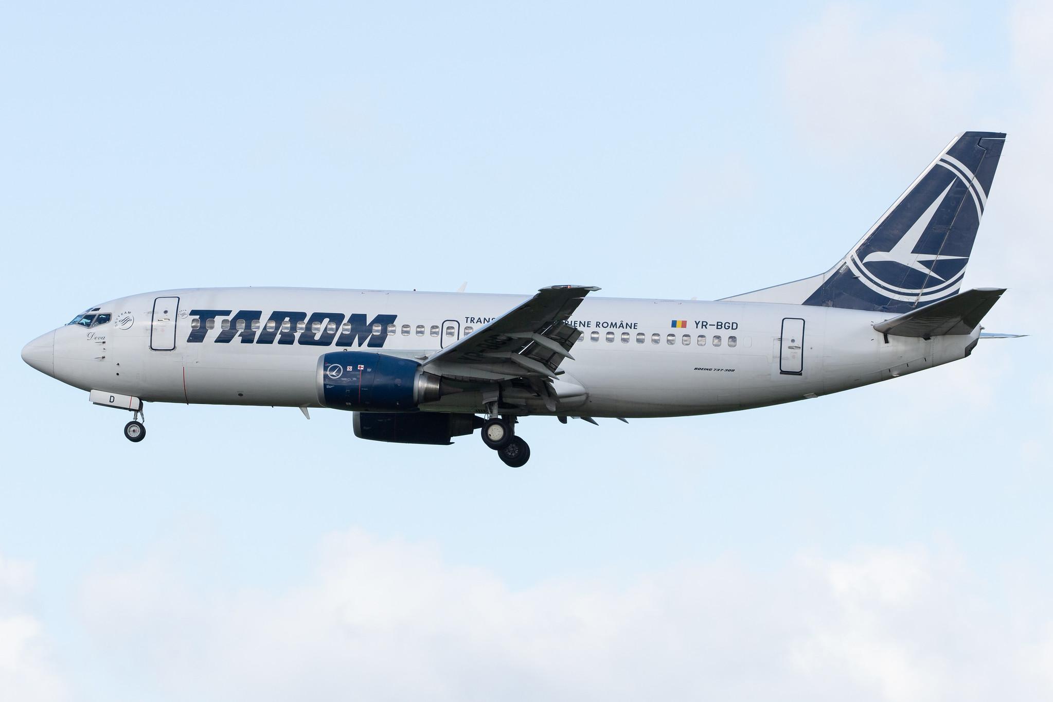 Amsterdam Airport Schiphol: Tarom (RO / ROT) |  Boeing 737-38J B733 | YR-BGD | MSN 27182