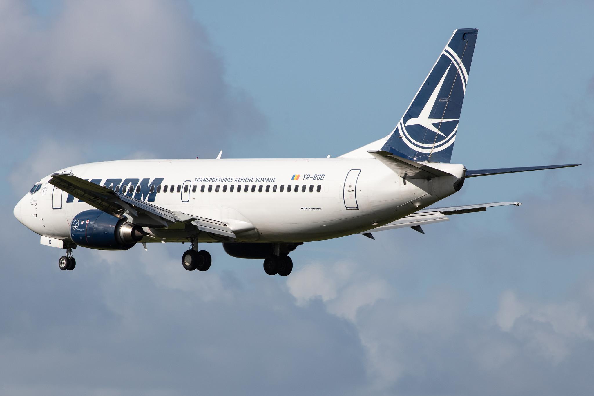 Amsterdam Airport Schiphol: Tarom (RO / ROT) |  Boeing 737-38J B733 | YR-BGD | MSN 27182