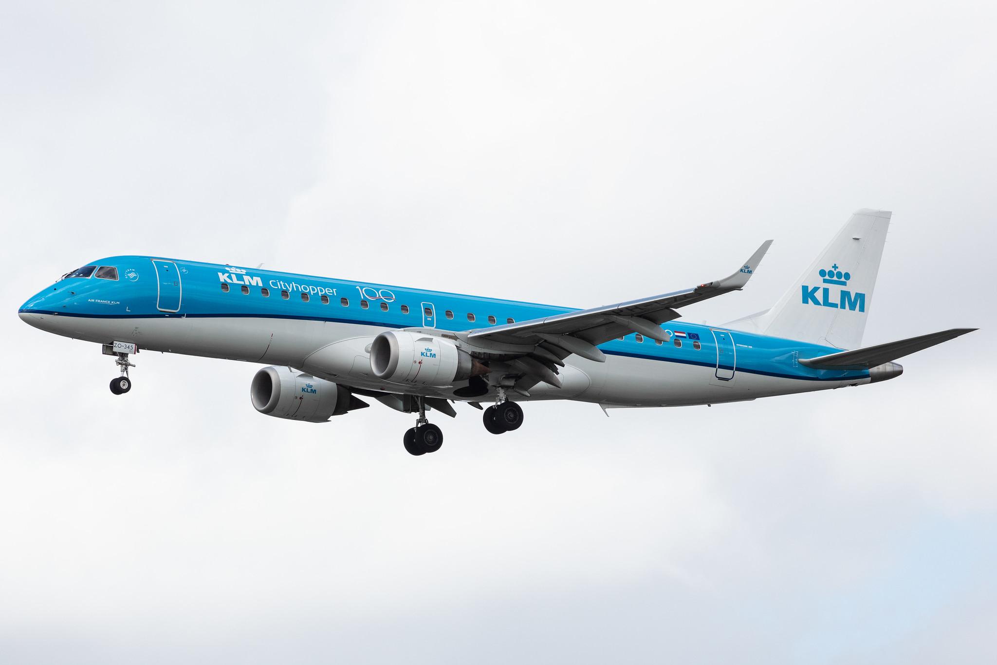 Amsterdam Airport Schiphol: KLM (KL / KLM) | Operator: KLM Cityhopper |  Embraer E190STD E190 | PH-EZO | MSN 19000345