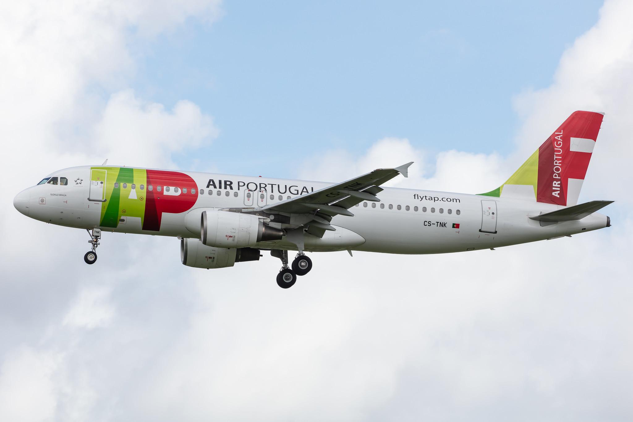 Amsterdam Airport Schiphol: TAP Air Portugal (TP / TAP) |  Airbus A320-214 A320 | CS-TNK | MSN 1206