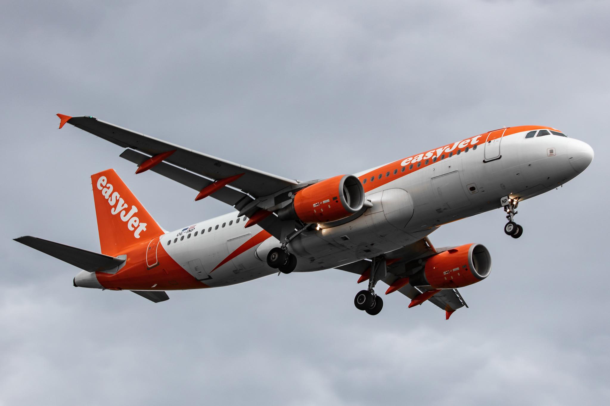 Amsterdam Airport Schiphol: easyJet (U2 / EZY) | Operator: easyJet Europe |  Airbus A320-214 A320 | OE-INP | MSN 3913