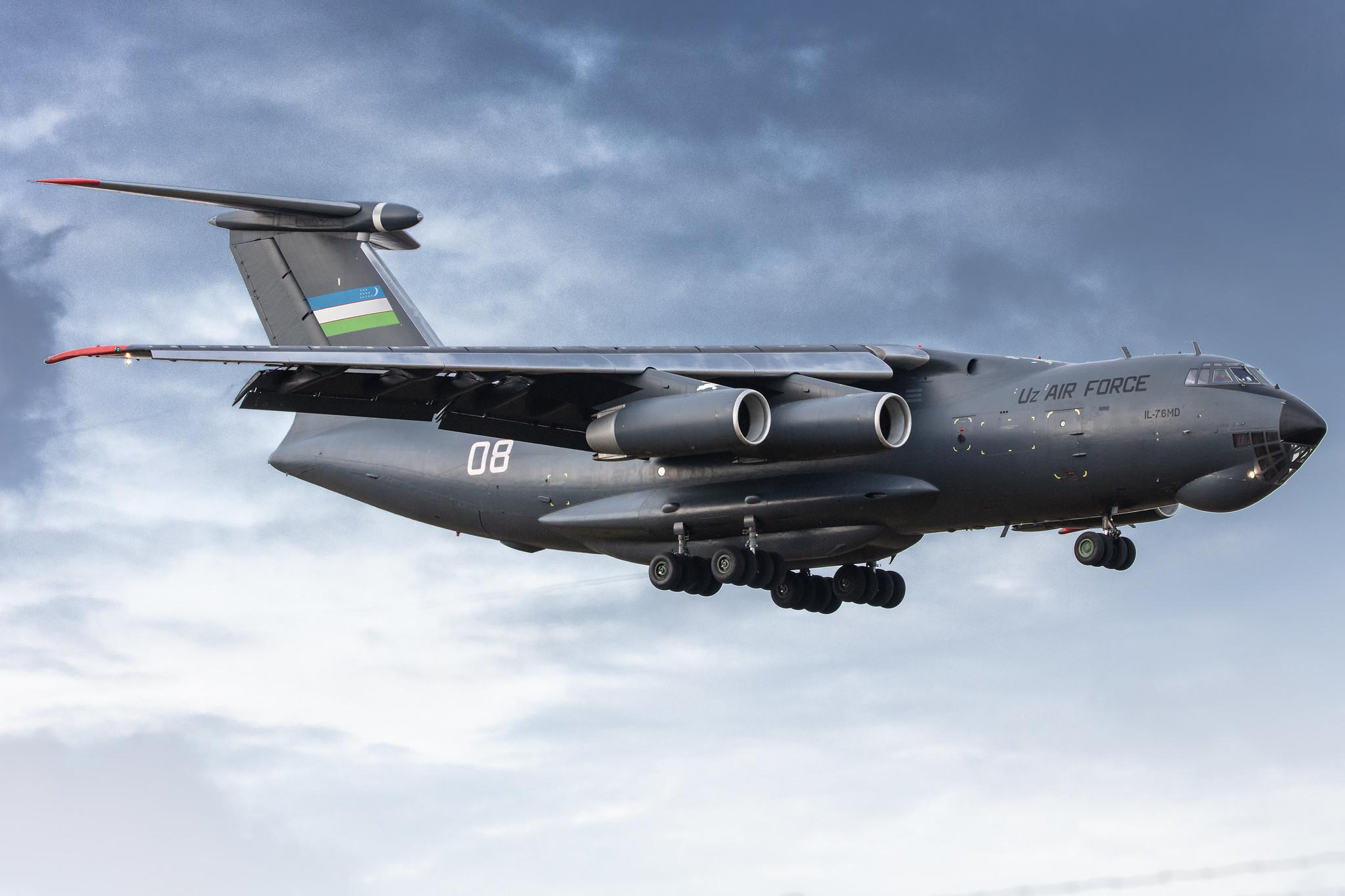 Hamburg Airport: Uzbekistan Air Force |  Ilyushin IL-76MD IL76 | UK-76008 | MSN 1063423800