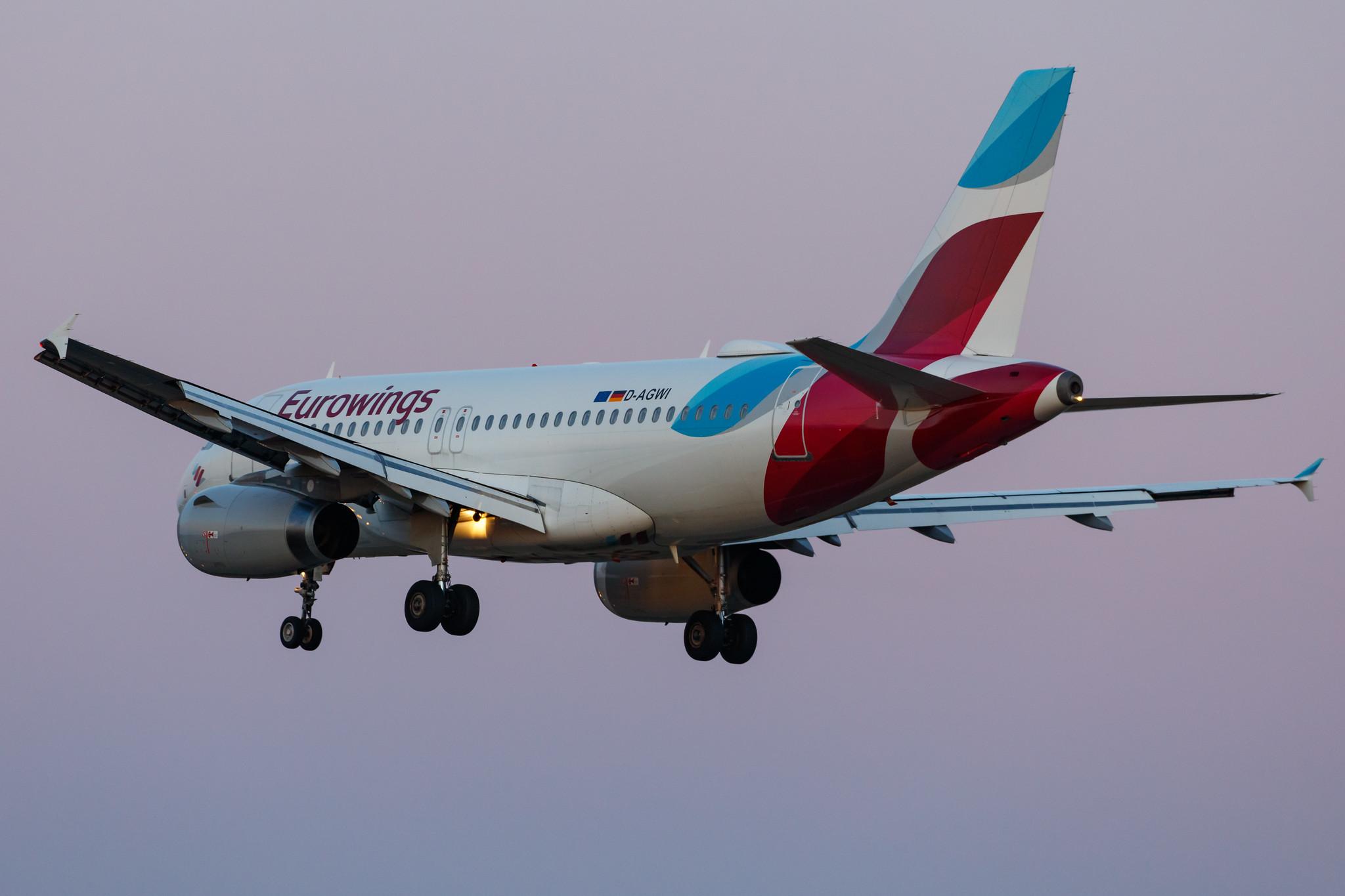 Hamburg Airport: Eurowings (EW / EWG) |  Airbus A319-132 A319 | D-AGWI | MSN 3358