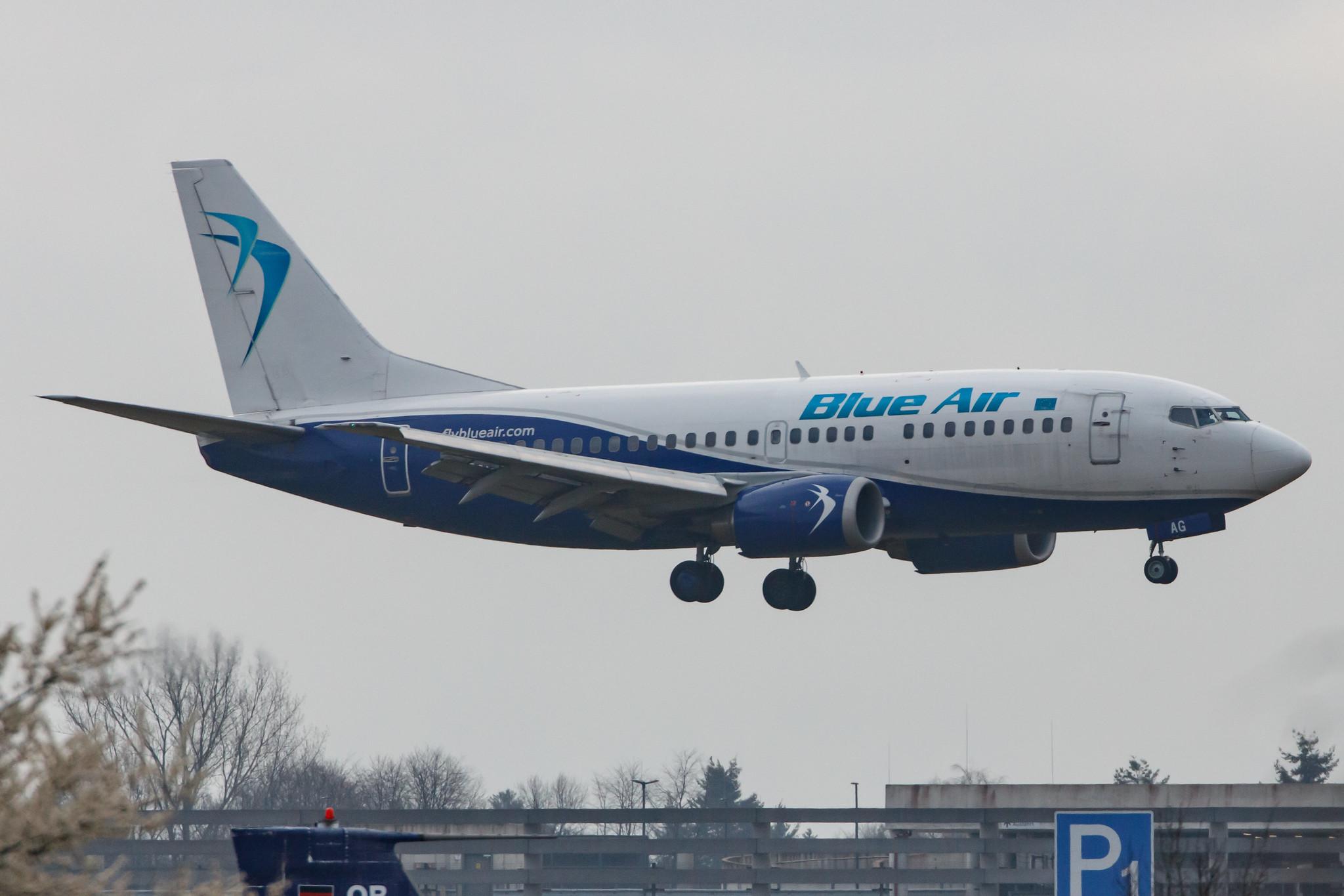 Hamburg Airport: Blue Air (0B / BLA) |  Boeing 737-5L9 B735 | YR-BAG | MSN 24778