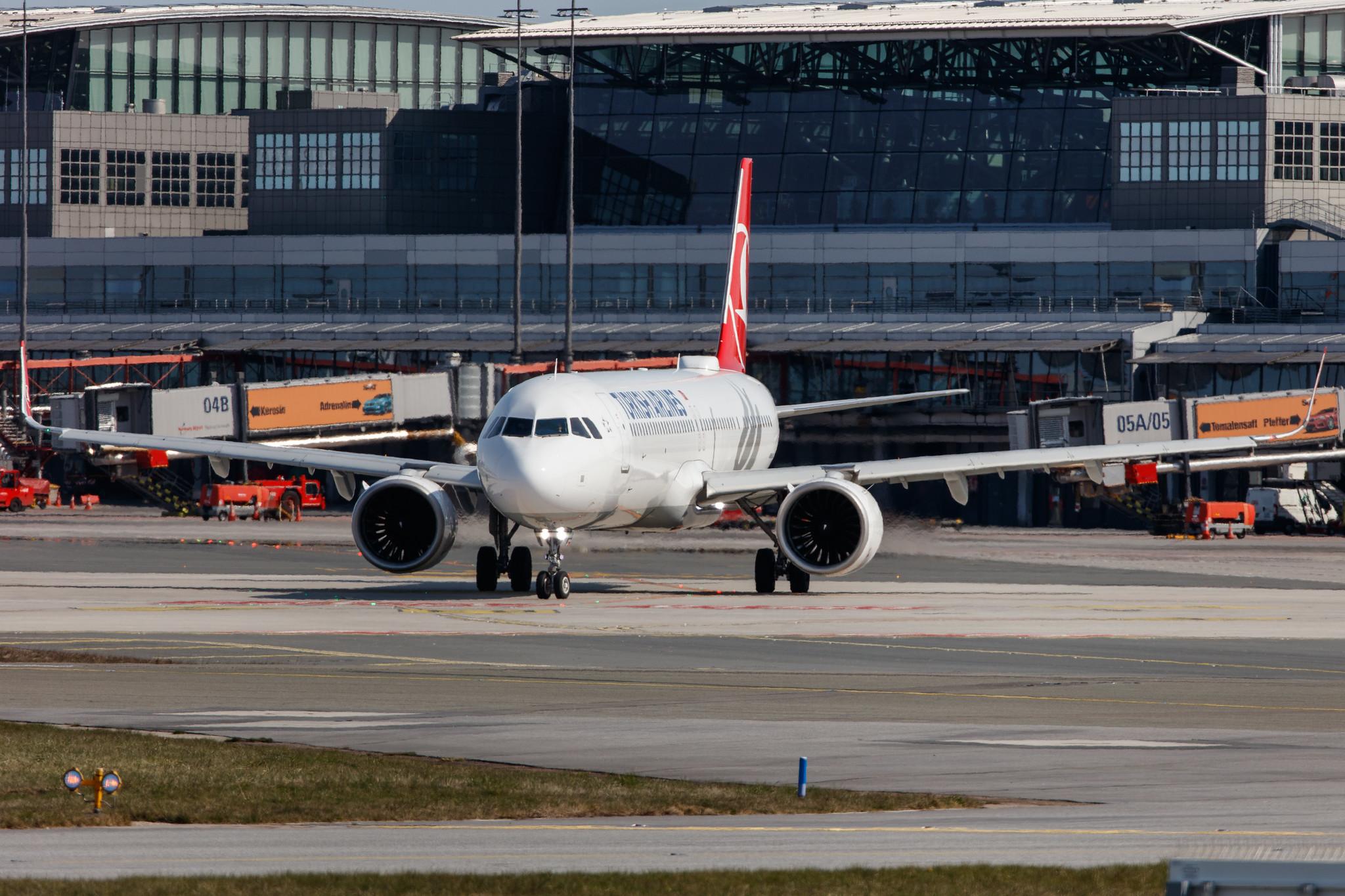 Hamburg Airport: Turkish Airlines (TK / THY) |  Airbus A321-271NX A21N | TC-LSL | MSN 09000