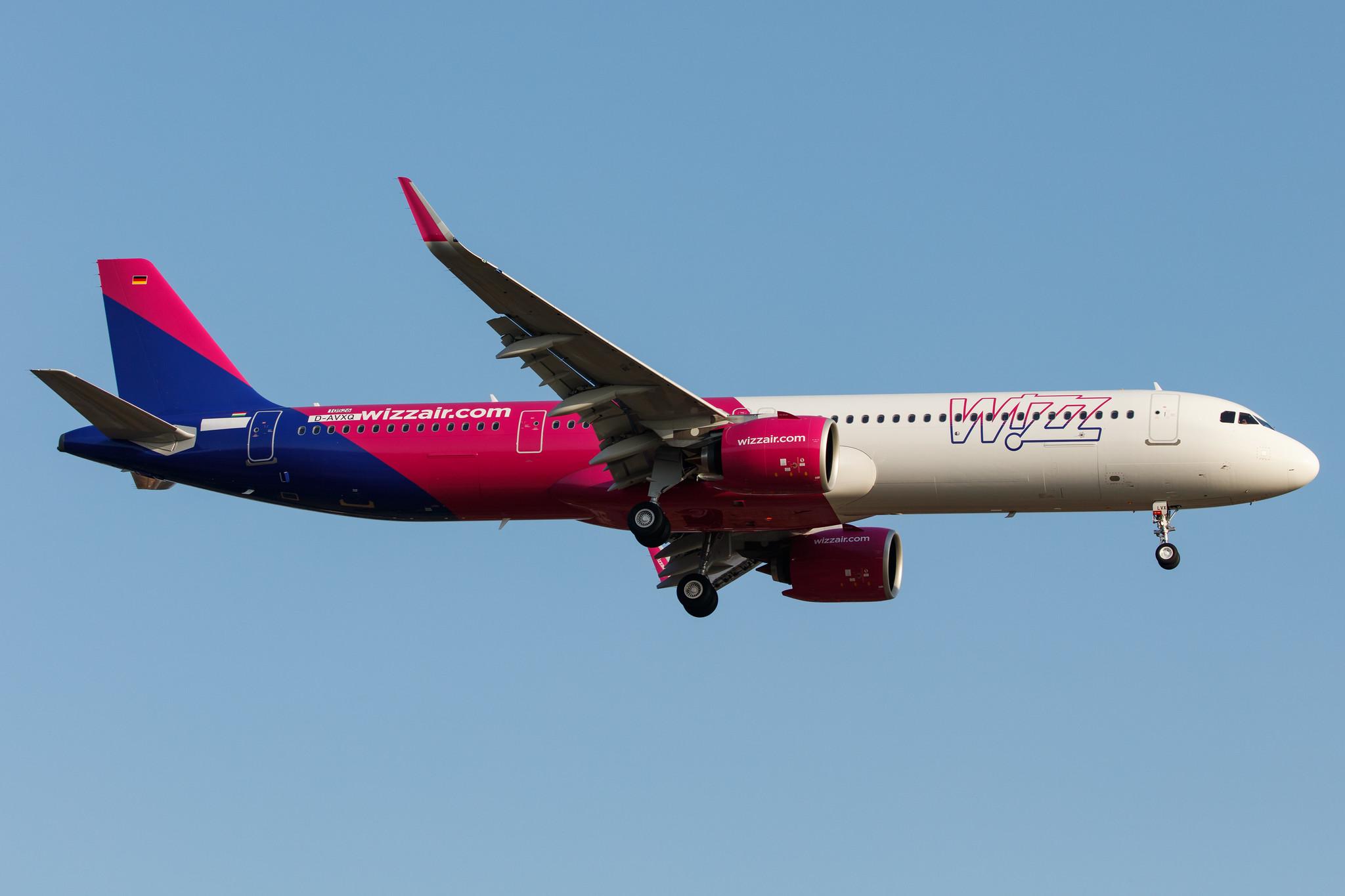Hamburg Airport: Wizz Air (W6 / WZZ) | Airbus A321-271NX A21N | D-AVXQ | MSN 10526