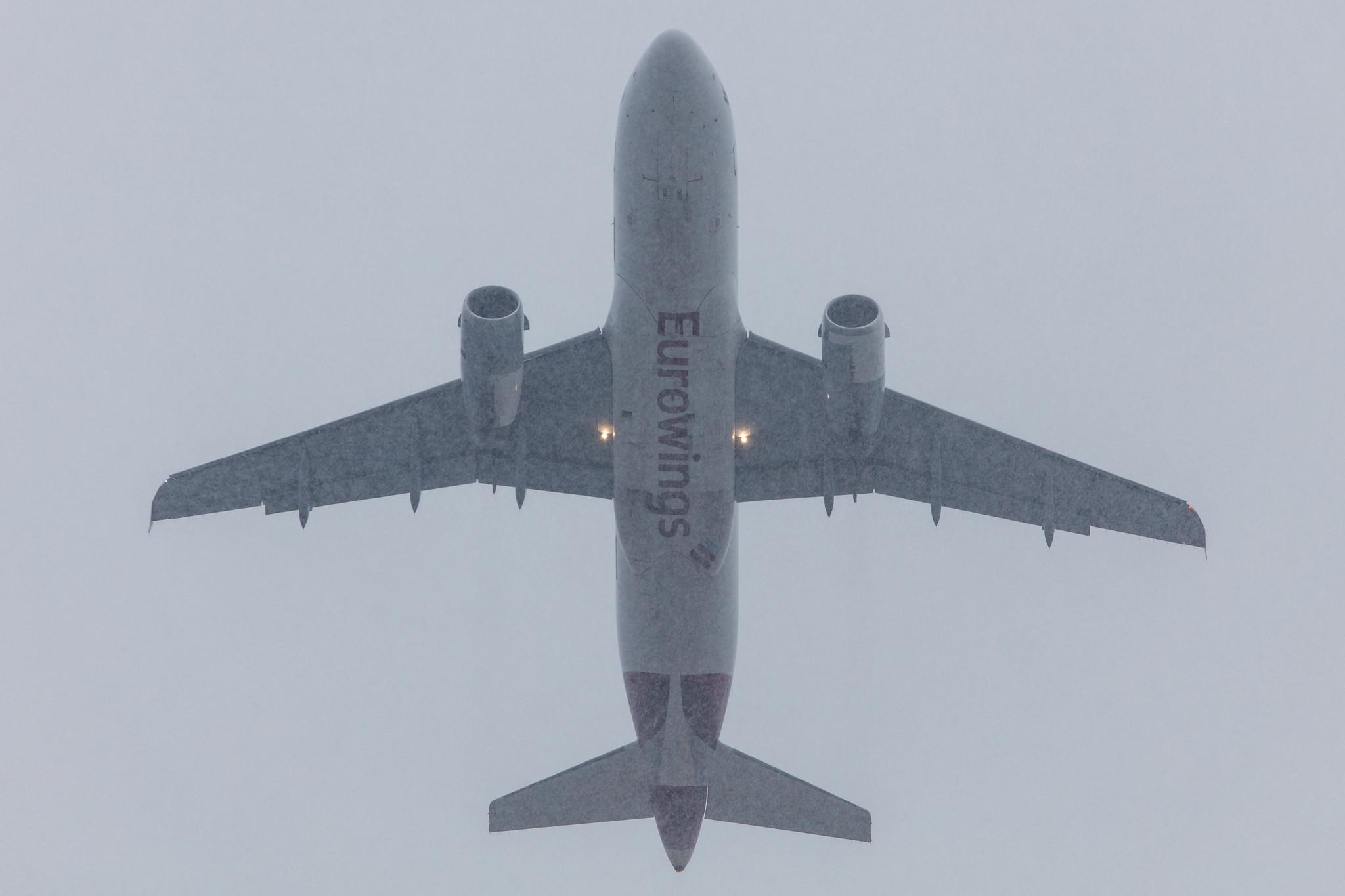 Hamburg Airport: Eurowings (EW / EWG) |  Airbus A319-132 A319 | D-AGWB | MSN 2833
