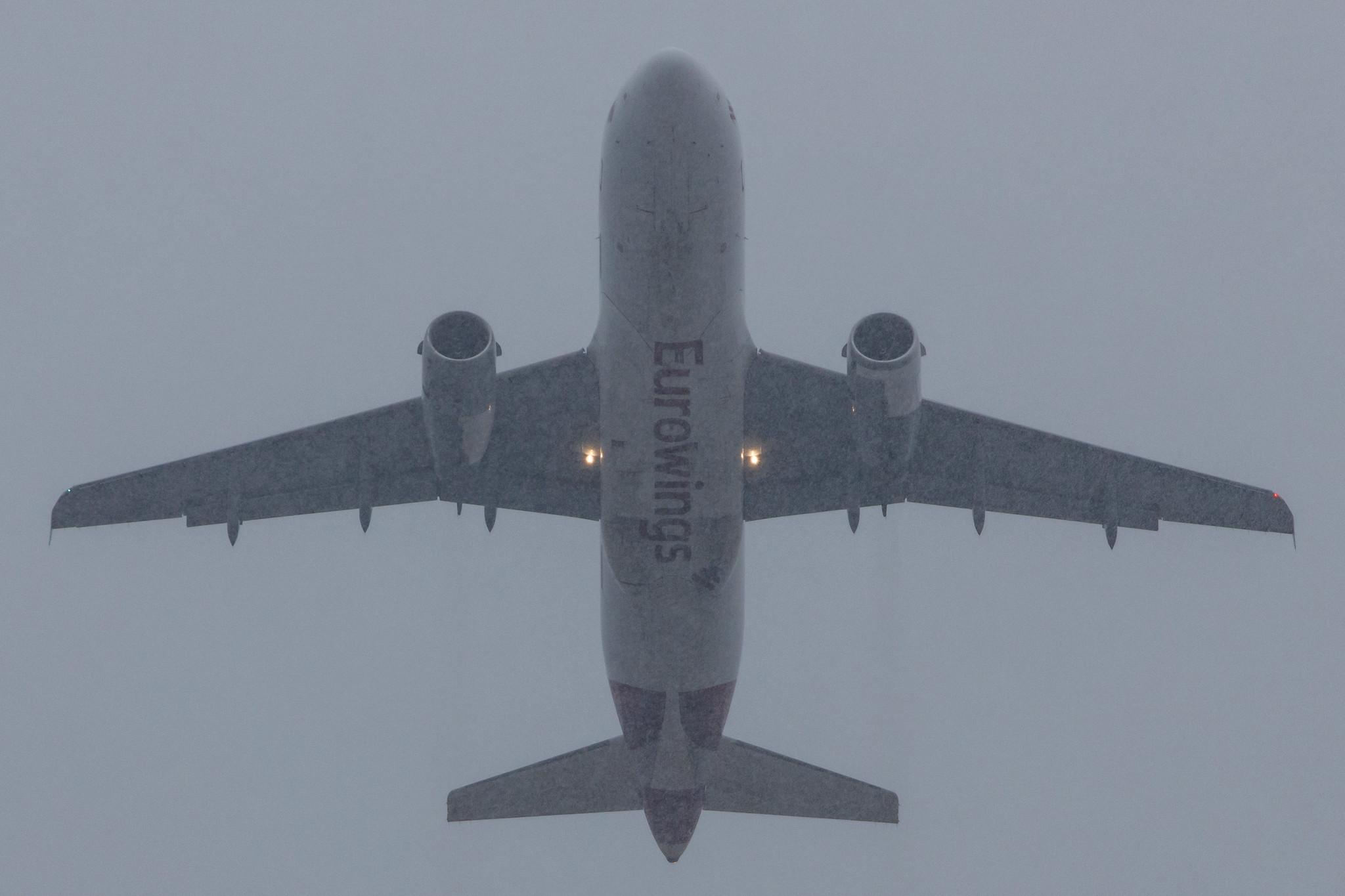 Hamburg Airport: Eurowings (EW / EWG) |  Airbus A319-132 A319 | D-AGWB | MSN 2833